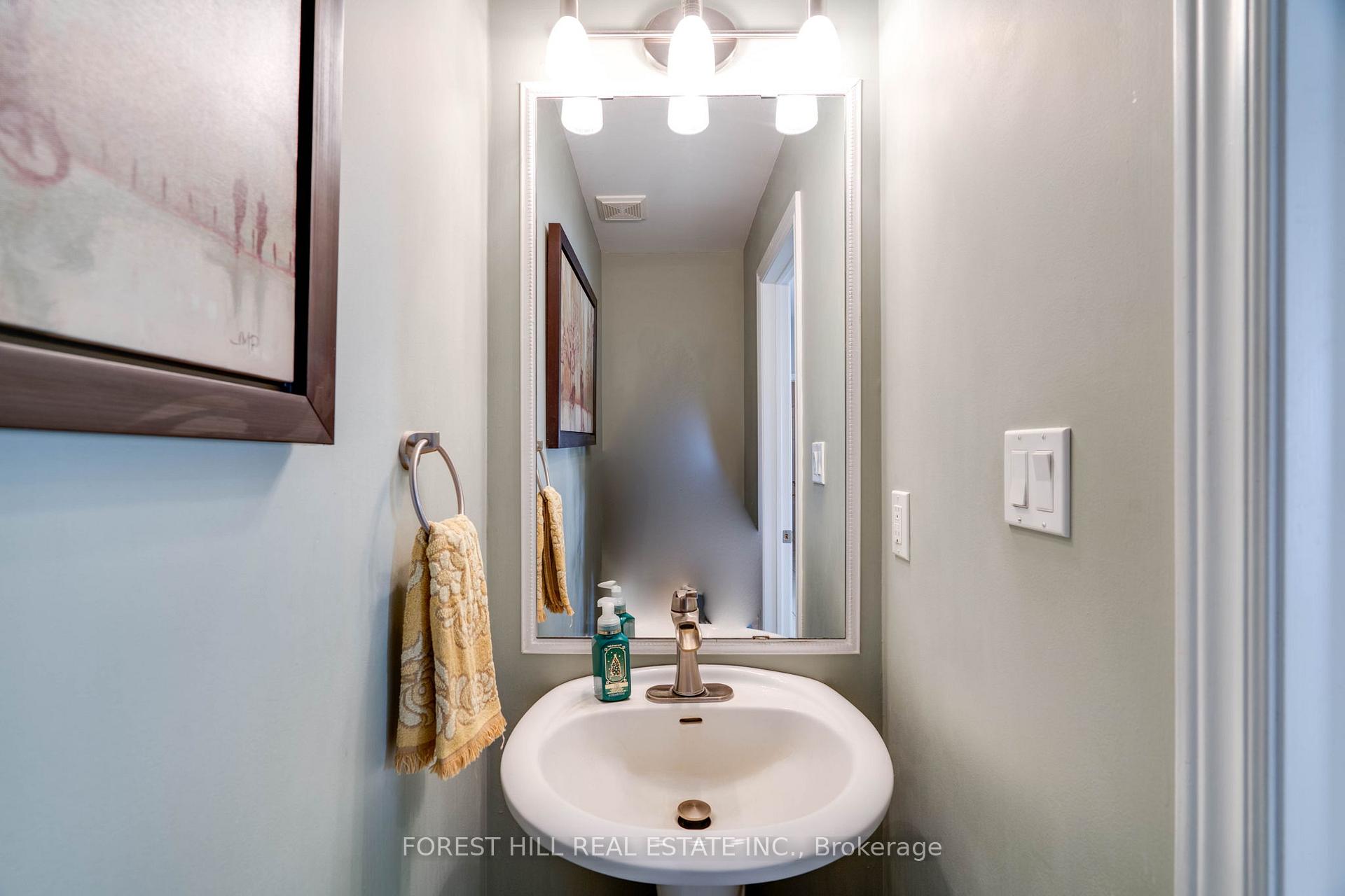 Photo 11 of 59 Billingham Heights, Aurora, Bayview Wellington — HOMEH
