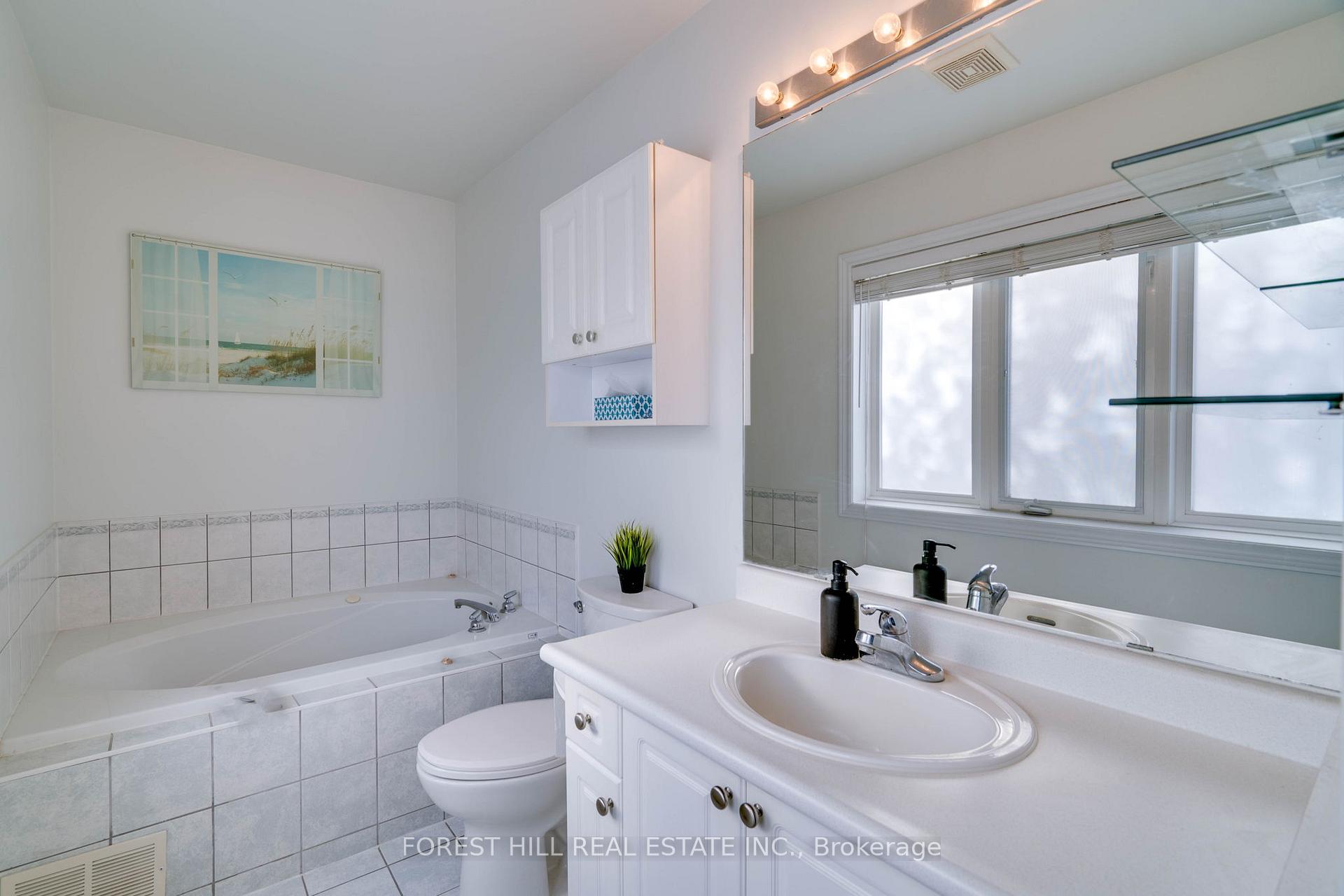 Photo 16 of 59 Billingham Heights, Aurora, Bayview Wellington — HOMEH