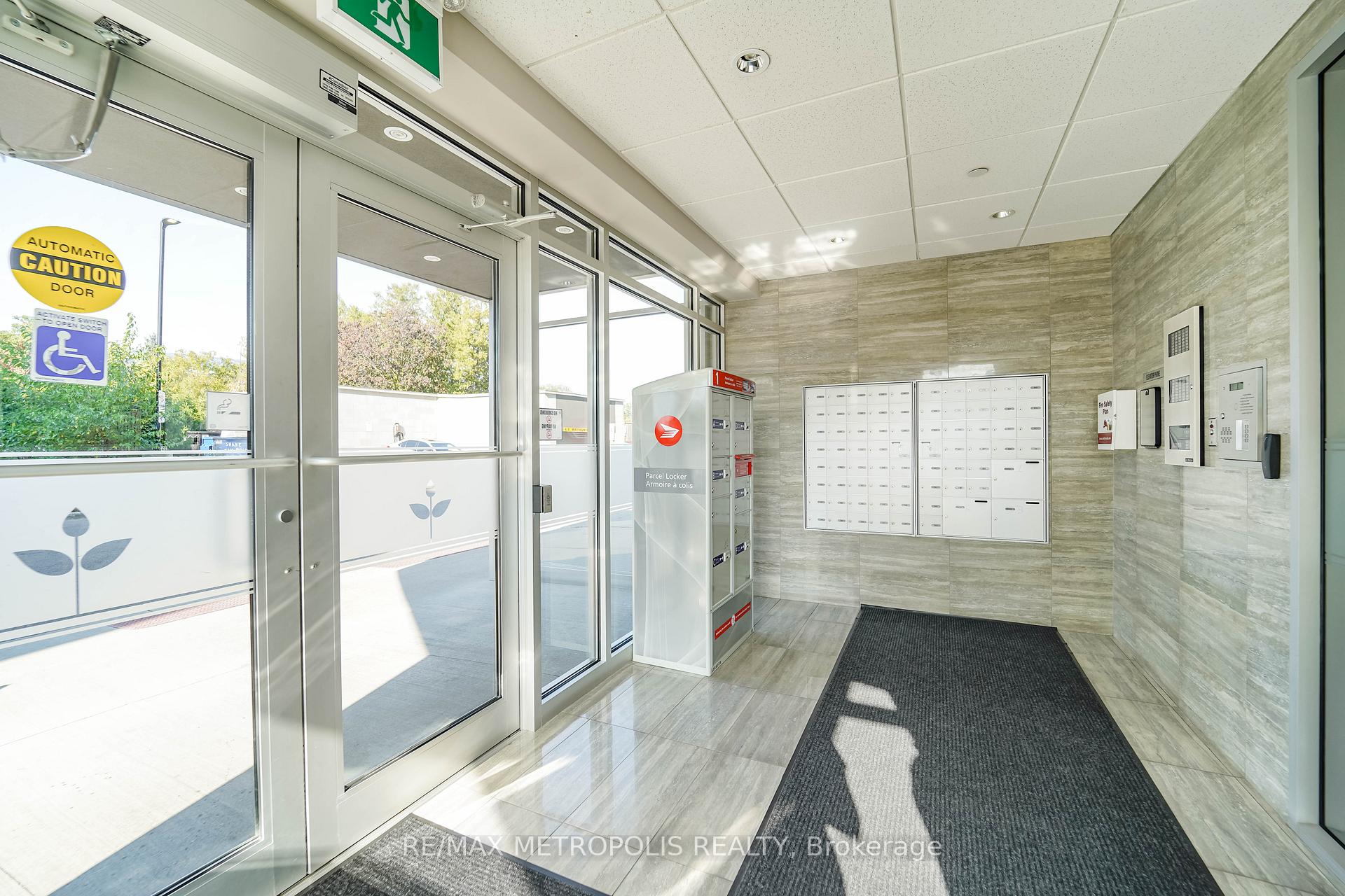 Photo 4 of Unit 407, 7768 Kennedy Road, Markham, Milliken Mills West — HOMEH