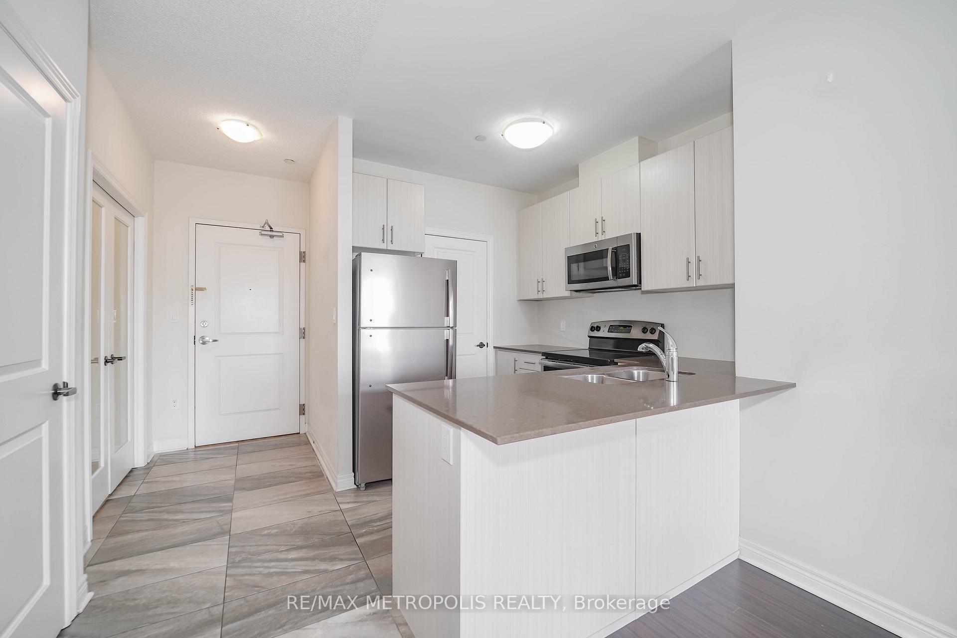 Photo 8 of Unit 407, 7768 Kennedy Road, Markham, Milliken Mills West — HOMEH