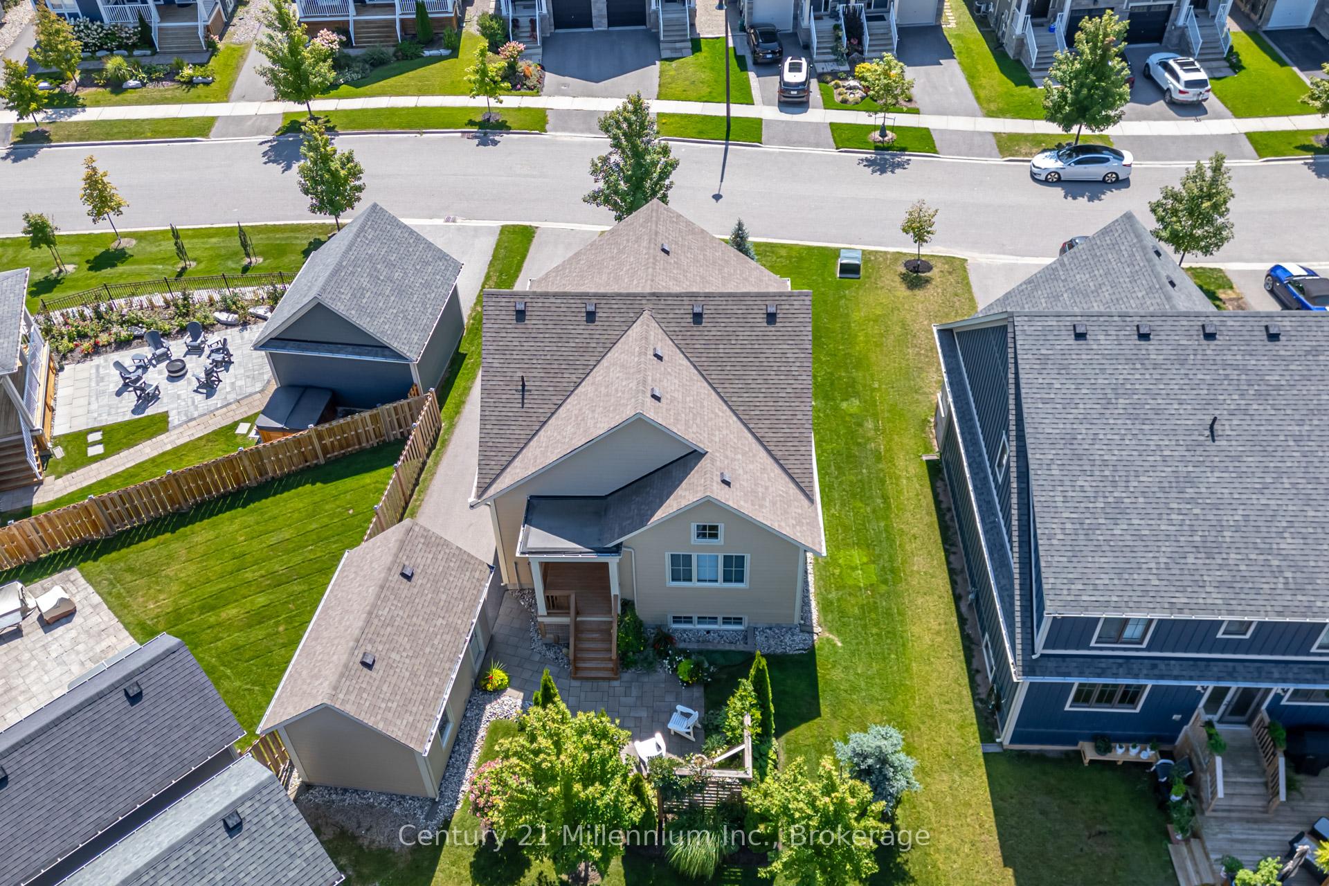 Photo 3 of 133 Yellow Birch Crescent, Blue Mountains — HOMEH