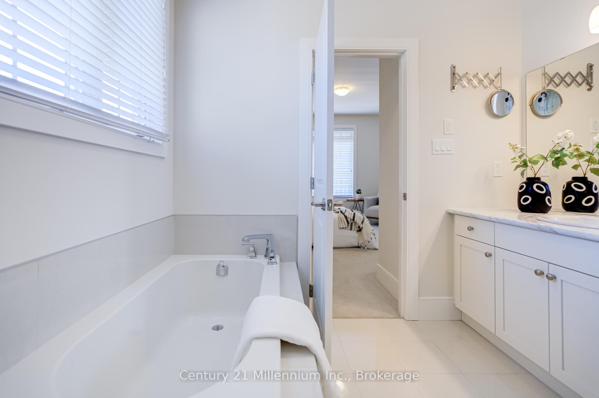 Photo 25 of 133 Yellow Birch Crescent, Blue Mountains — HOMEH