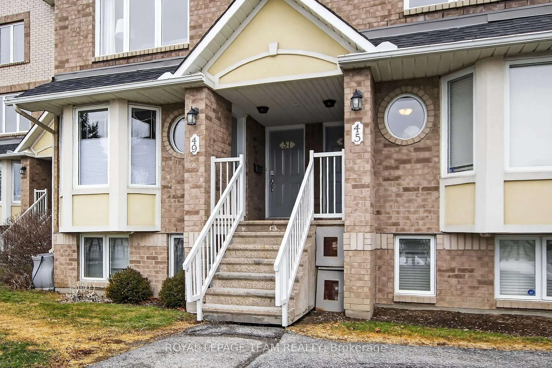 Photo 2 of Unit 15, 51 Waterbridge Drive, Ottawa, Barrhaven East — HOMEH