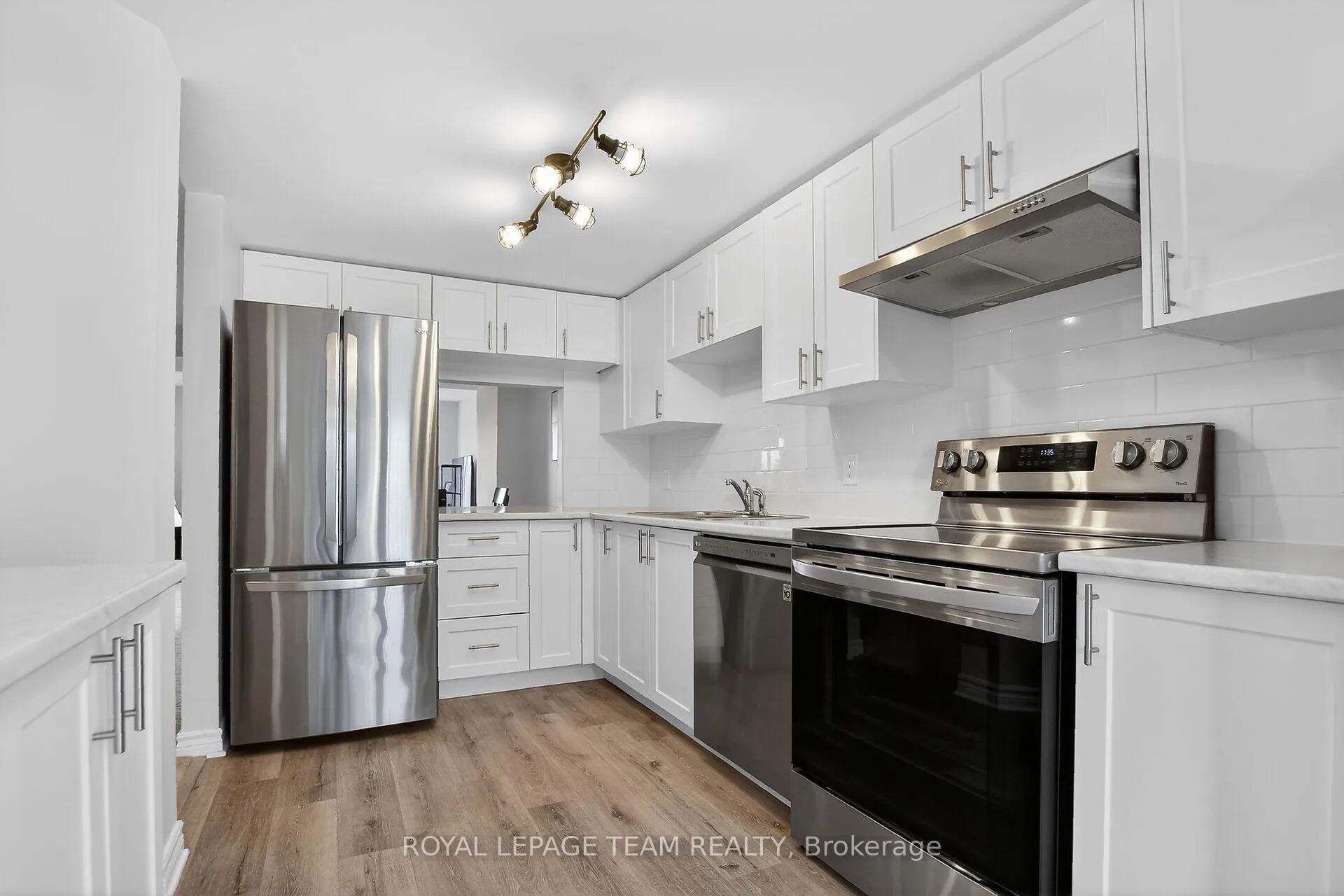 Photo 11 of Unit 15, 51 Waterbridge Drive, Ottawa, Barrhaven East — HOMEH