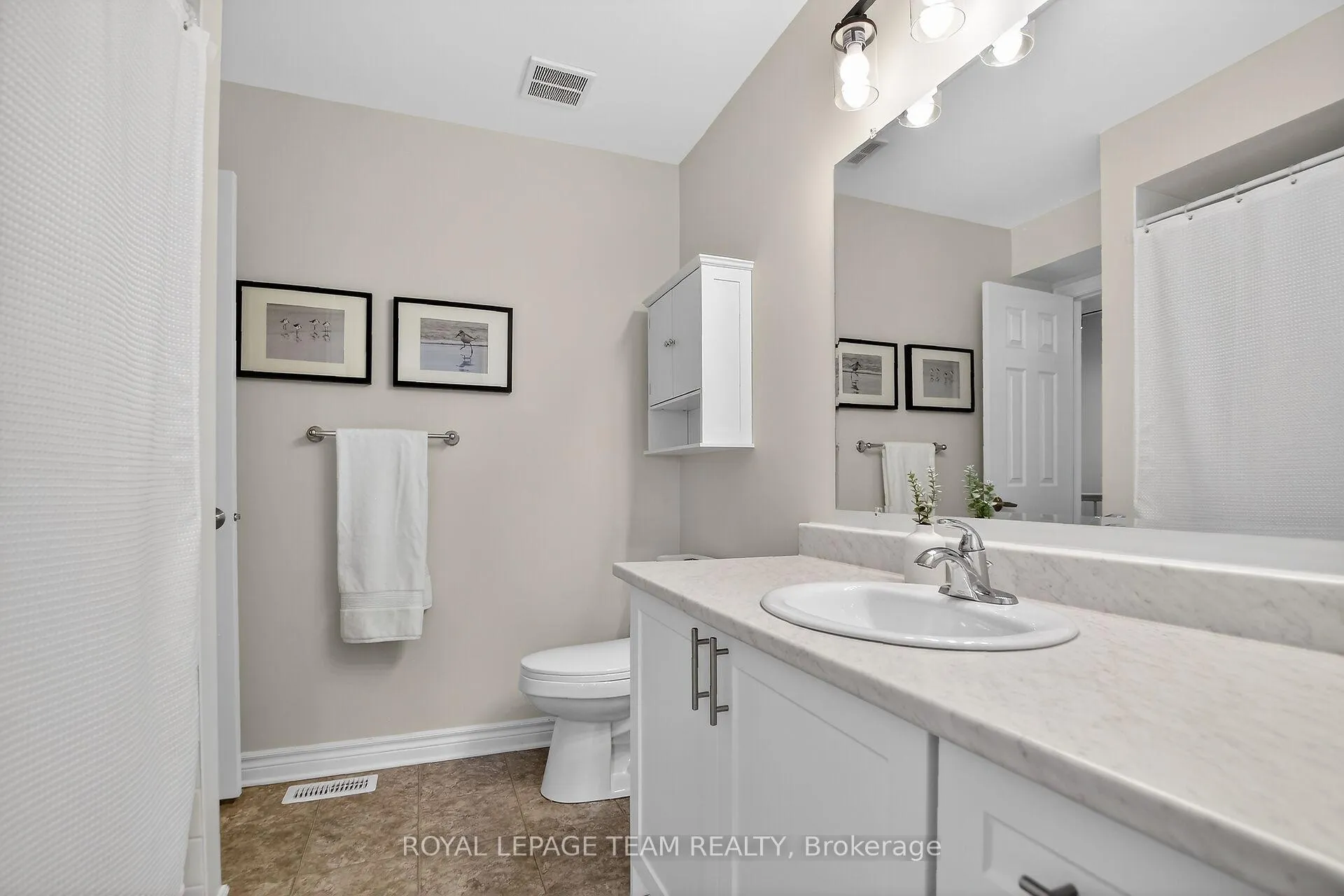 Photo 21 of Unit 15, 51 Waterbridge Drive, Ottawa, Barrhaven East — HOMEH