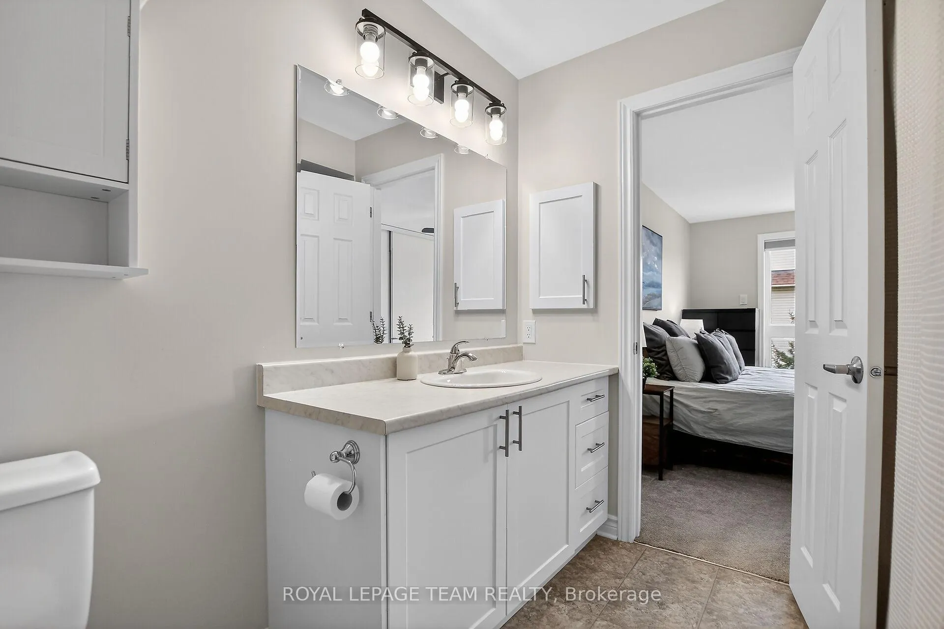 Photo 22 of Unit 15, 51 Waterbridge Drive, Ottawa, Barrhaven East — HOMEH