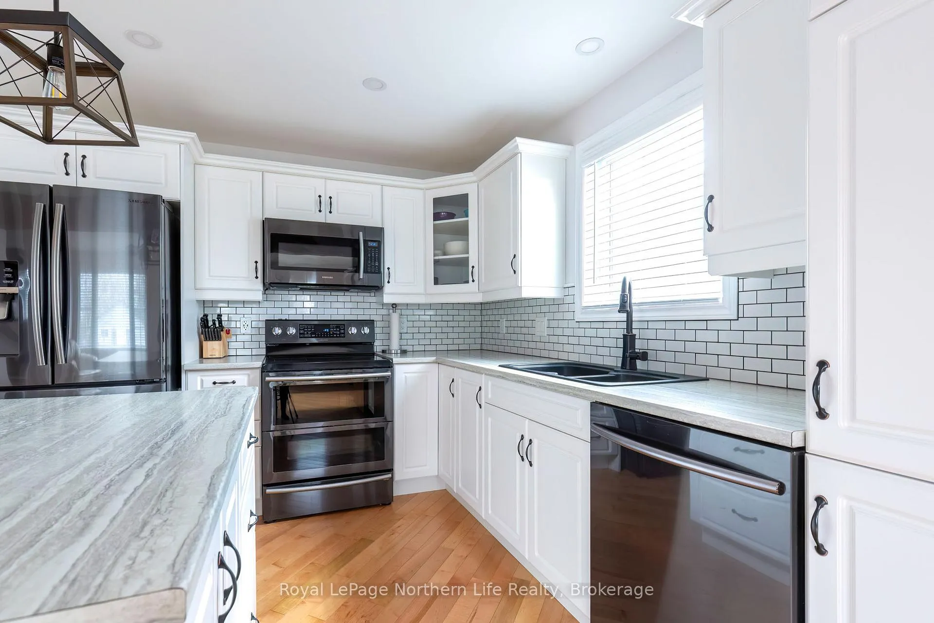 Photo 8 of 300 Yonge Street, Bonfield — HOMEH