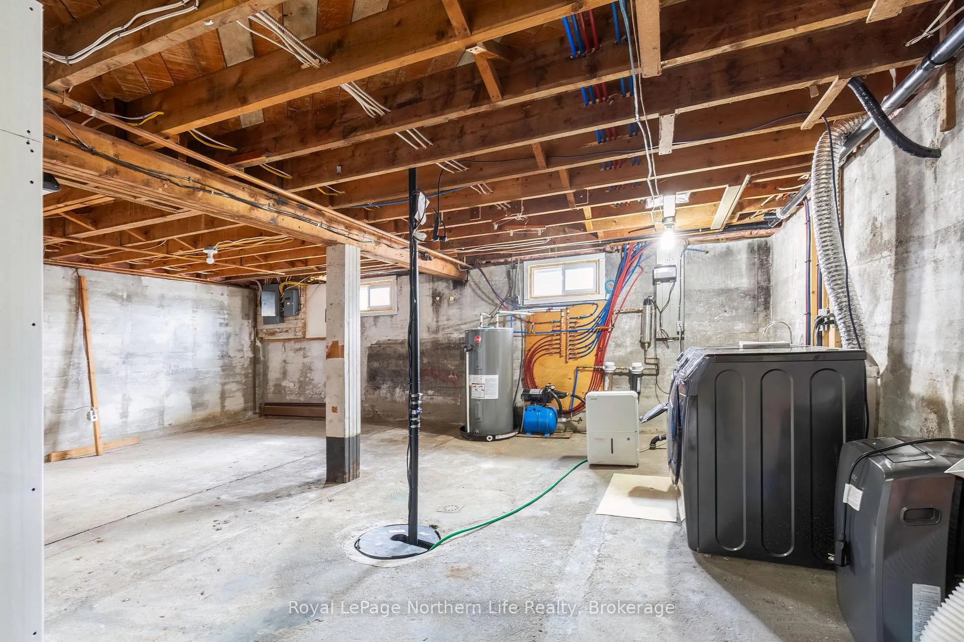 Photo 16 of 300 Yonge Street, Bonfield — HOMEH