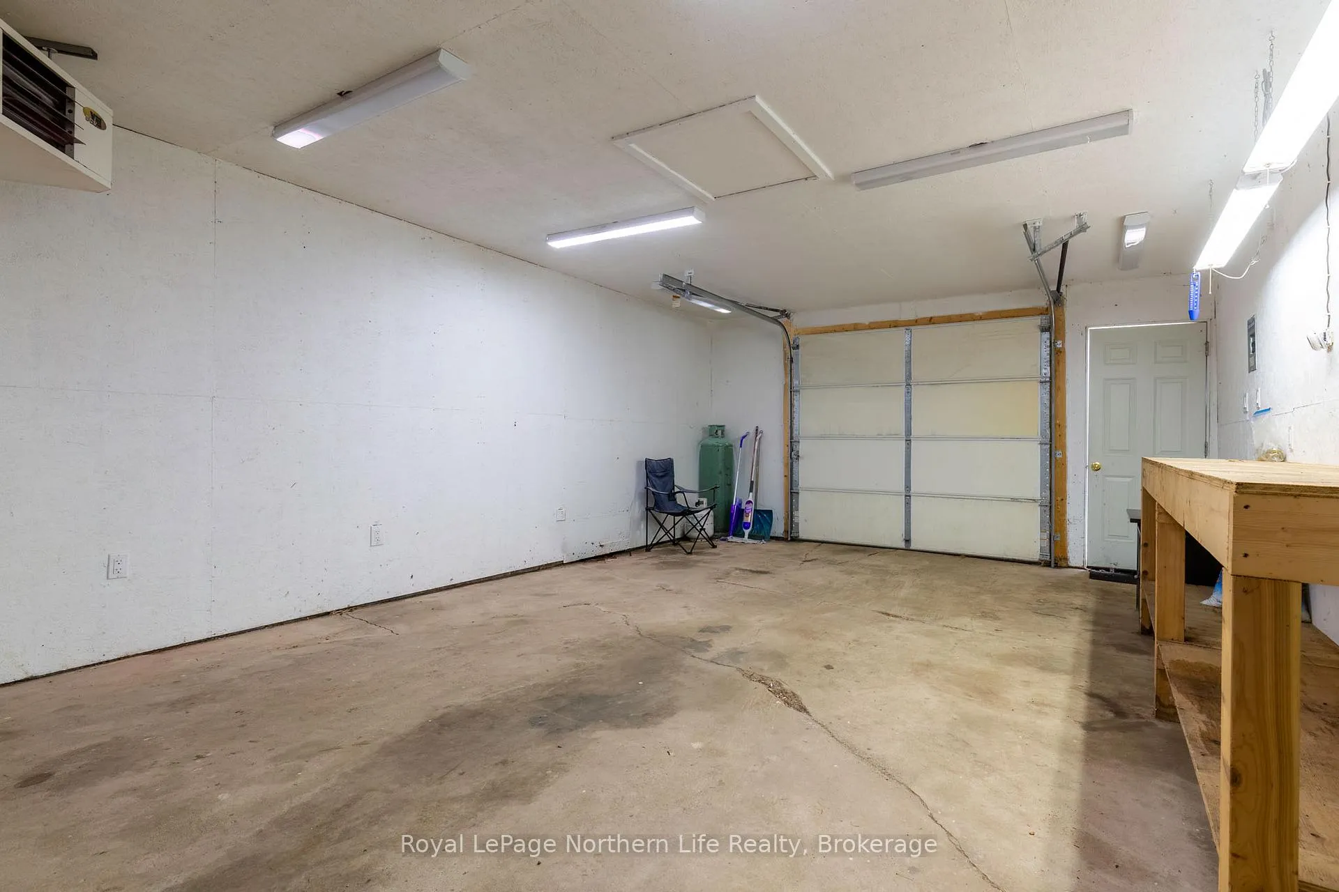 Photo 21 of 300 Yonge Street, Bonfield — HOMEH