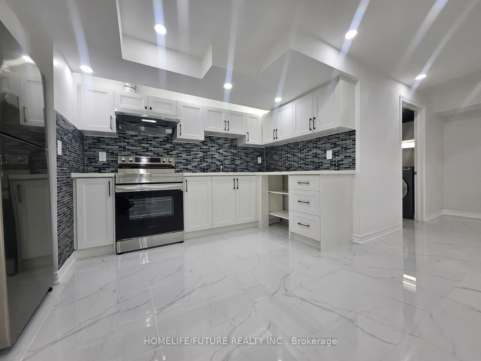 Photo 1 of Unit (Bsmt), 41 Royal Links Circle, Brampton, Vales of Castlemore North — HOMEH