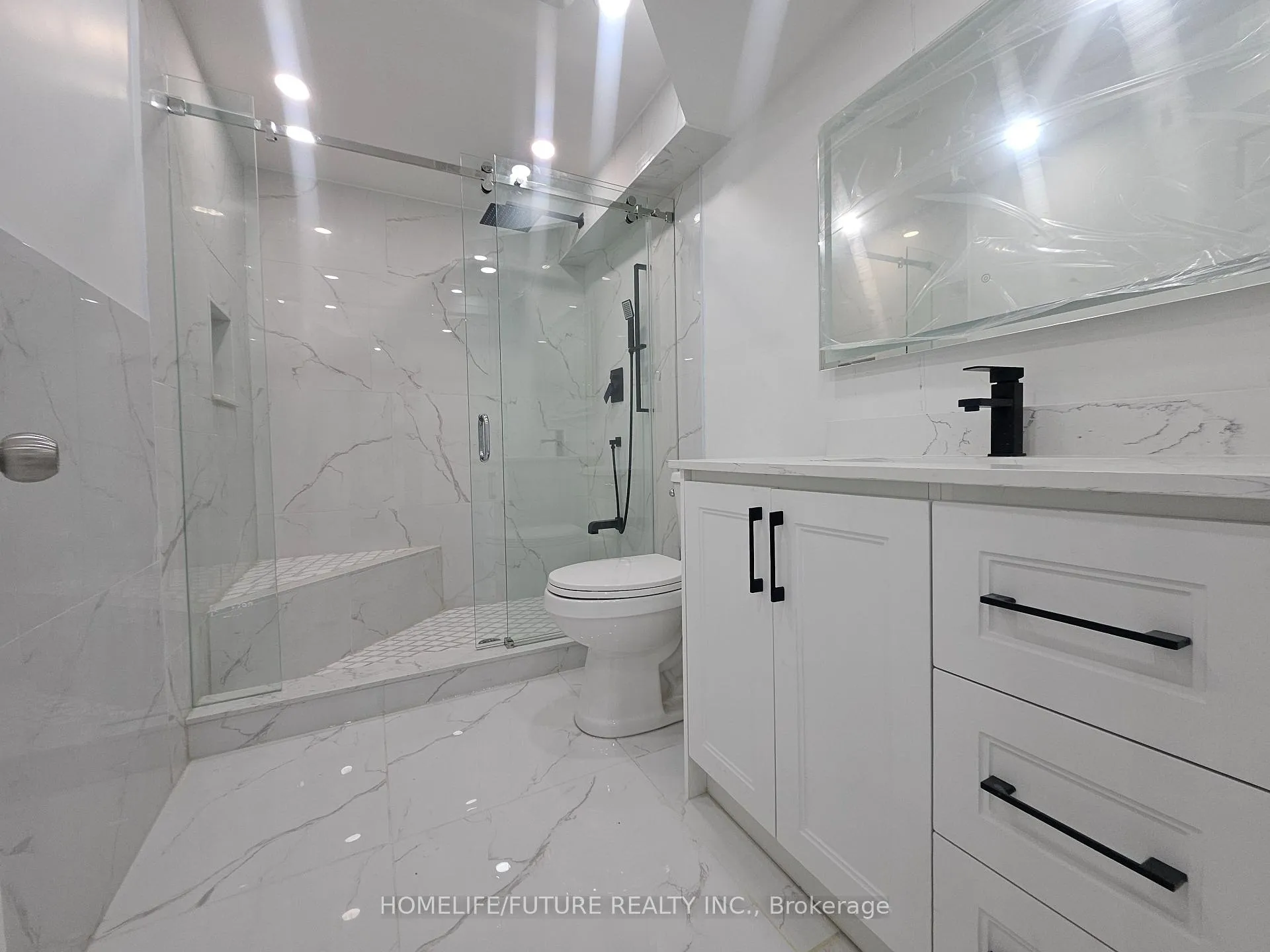 Photo 3 of Unit (Bsmt), 41 Royal Links Circle, Brampton, Vales of Castlemore North — HOMEH