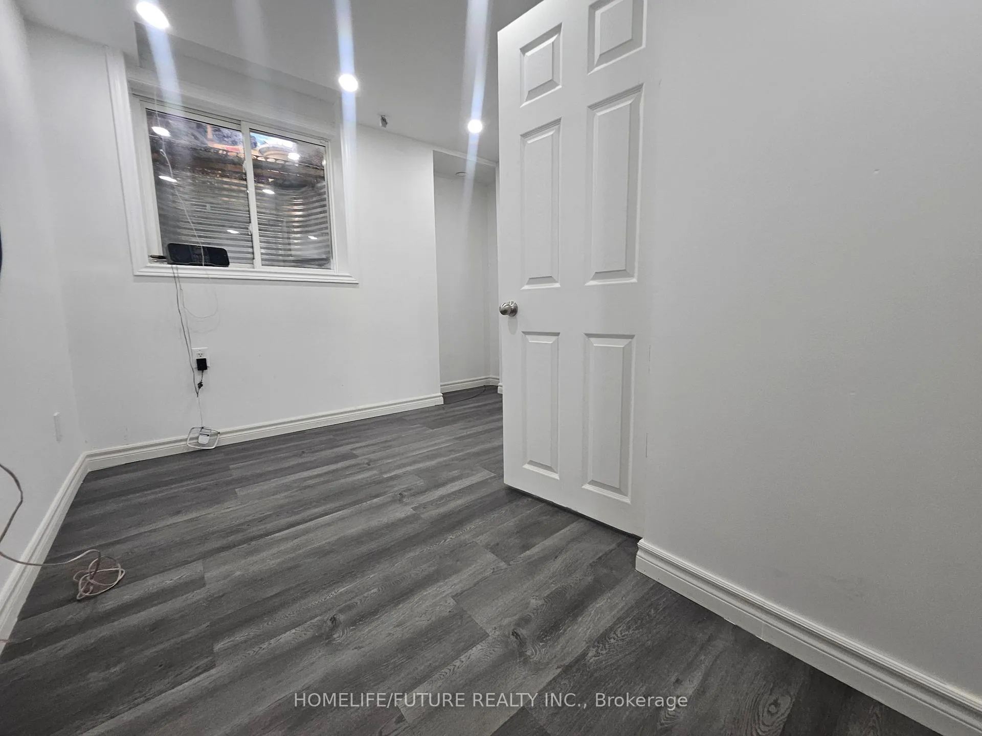 Photo 4 of Unit (Bsmt), 41 Royal Links Circle, Brampton, Vales of Castlemore North — HOMEH