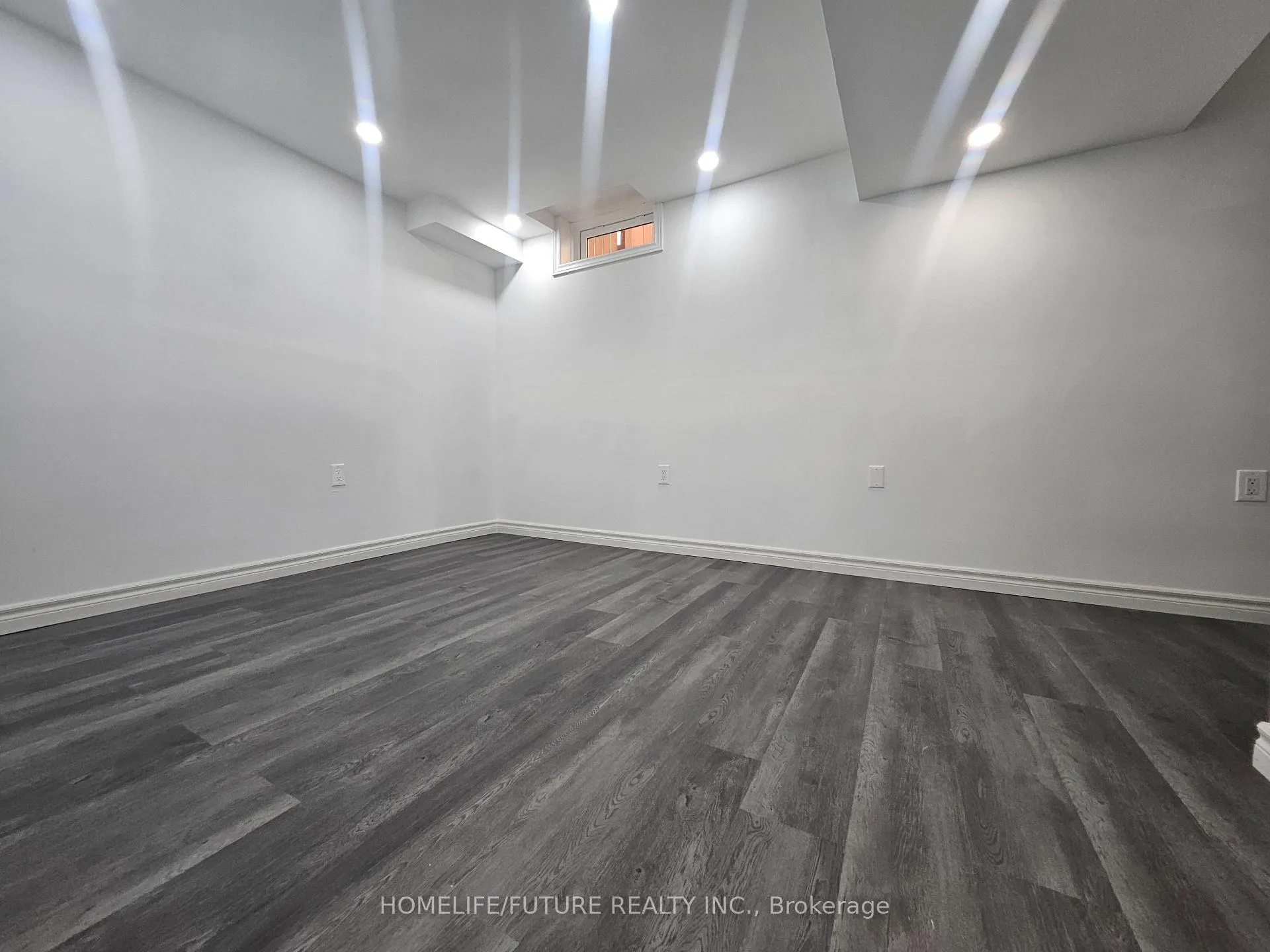 Photo 18 of Unit (Bsmt), 41 Royal Links Circle, Brampton, Vales of Castlemore North — HOMEH