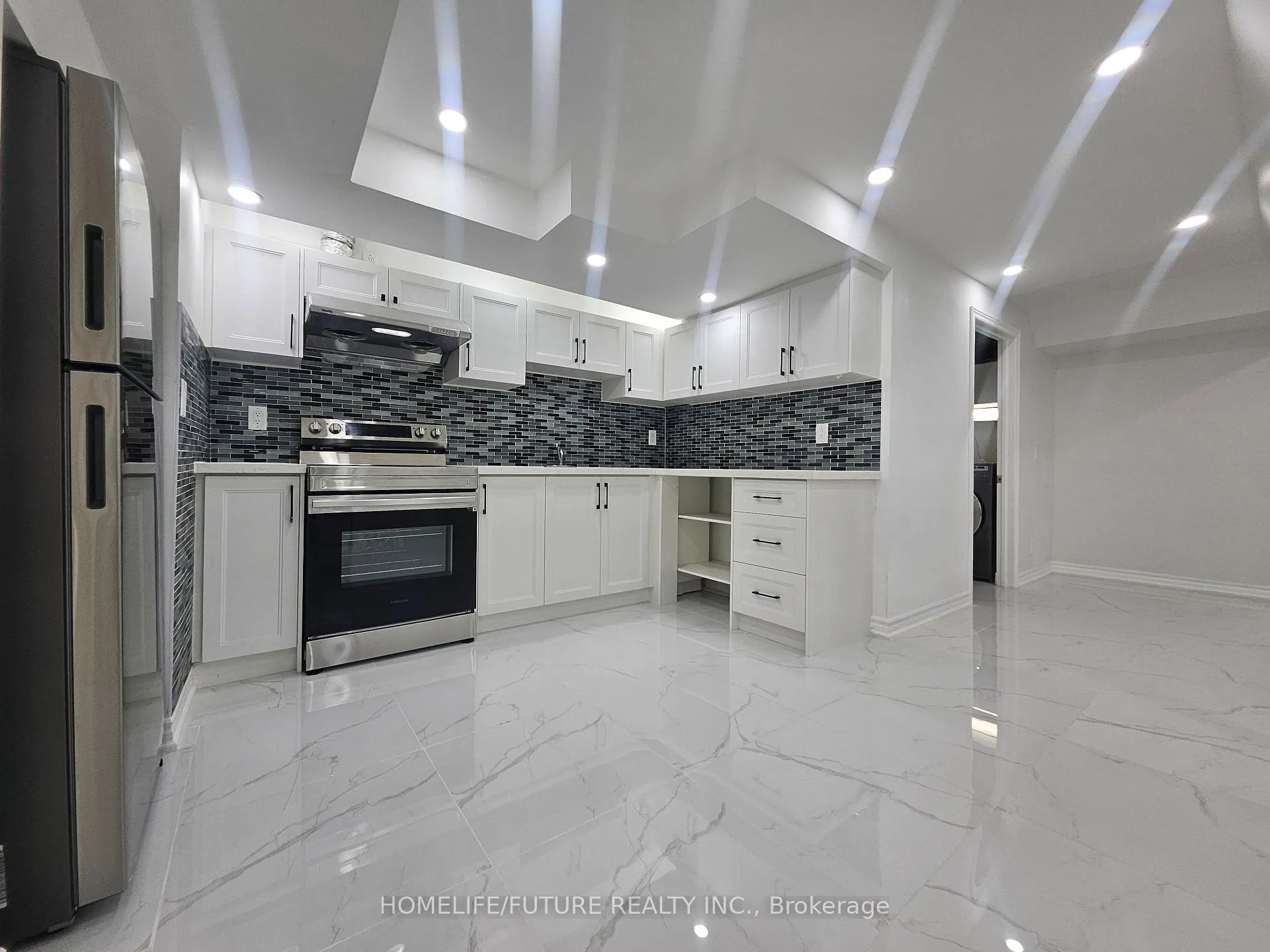 Photo 21 of Unit (Bsmt), 41 Royal Links Circle, Brampton, Vales of Castlemore North — HOMEH
