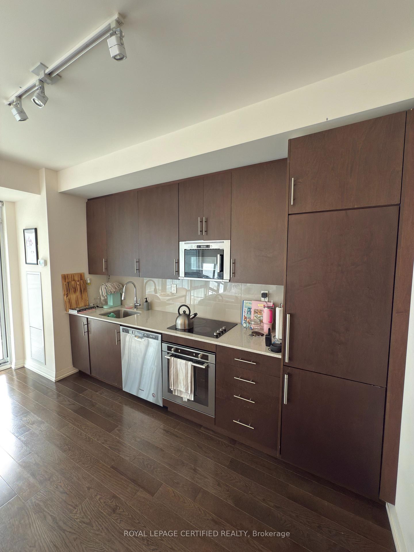 Photo 5 of Unit 1819, 460 Adelaide Street E, Toronto, Moss Park — HOMEH