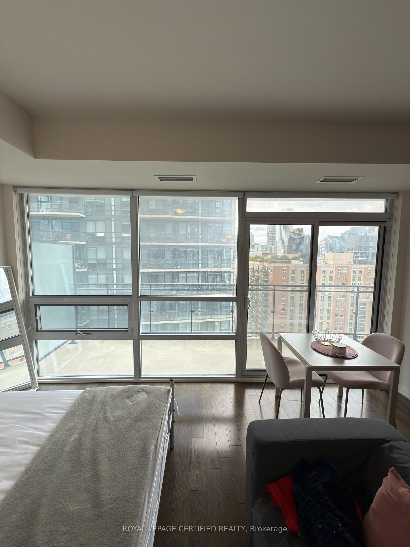 Photo 8 of Unit 1819, 460 Adelaide Street E, Toronto, Moss Park — HOMEH