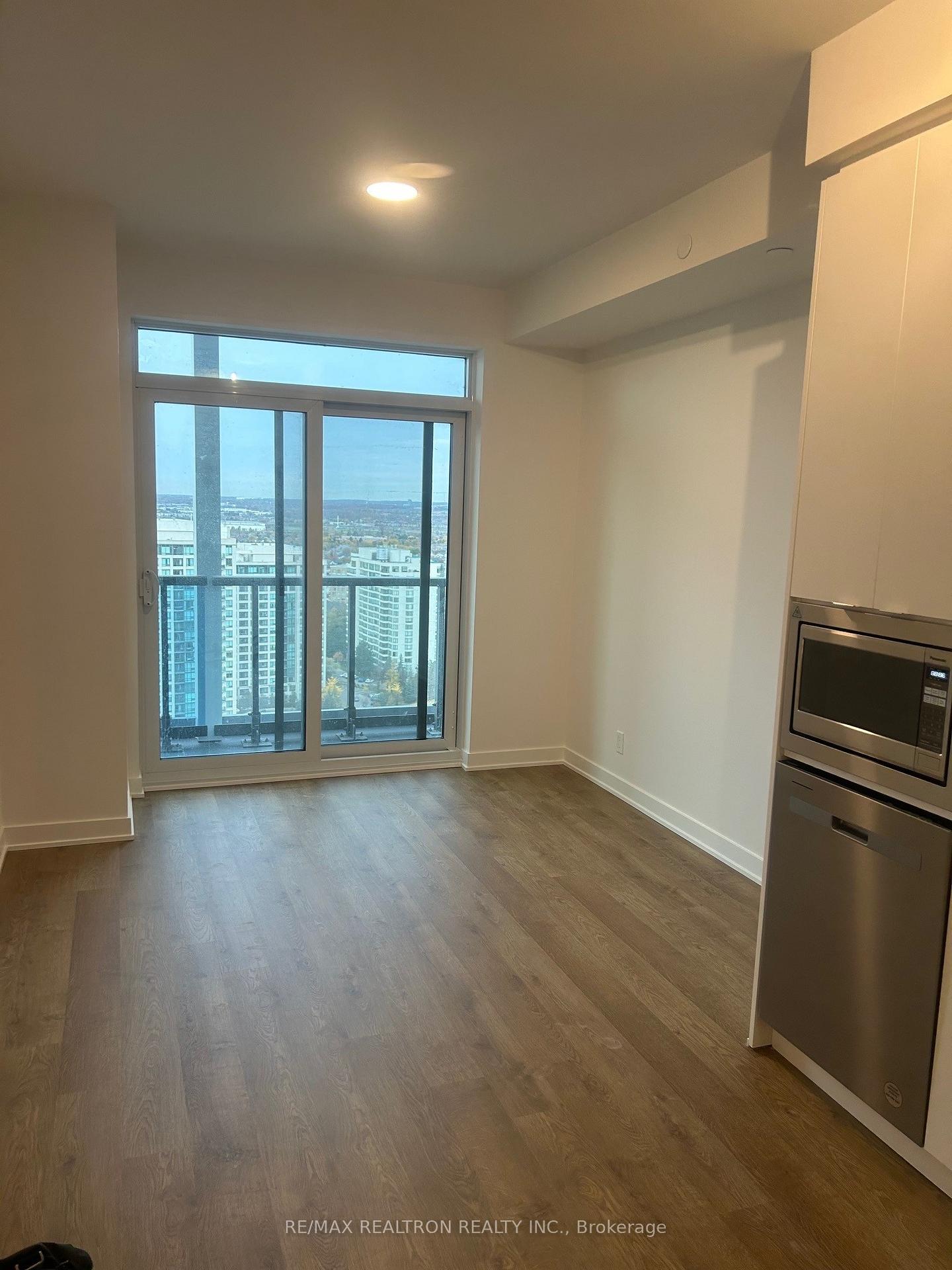 Photo 8 of Unit 2206, 30 Upper Mall Way, Vaughan, Brownridge — HOMEH