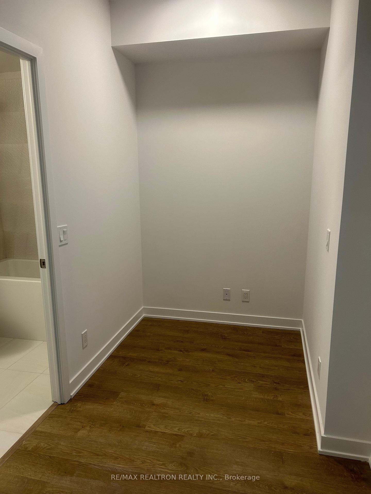 Photo 12 of Unit 2206, 30 Upper Mall Way, Vaughan, Brownridge — HOMEH
