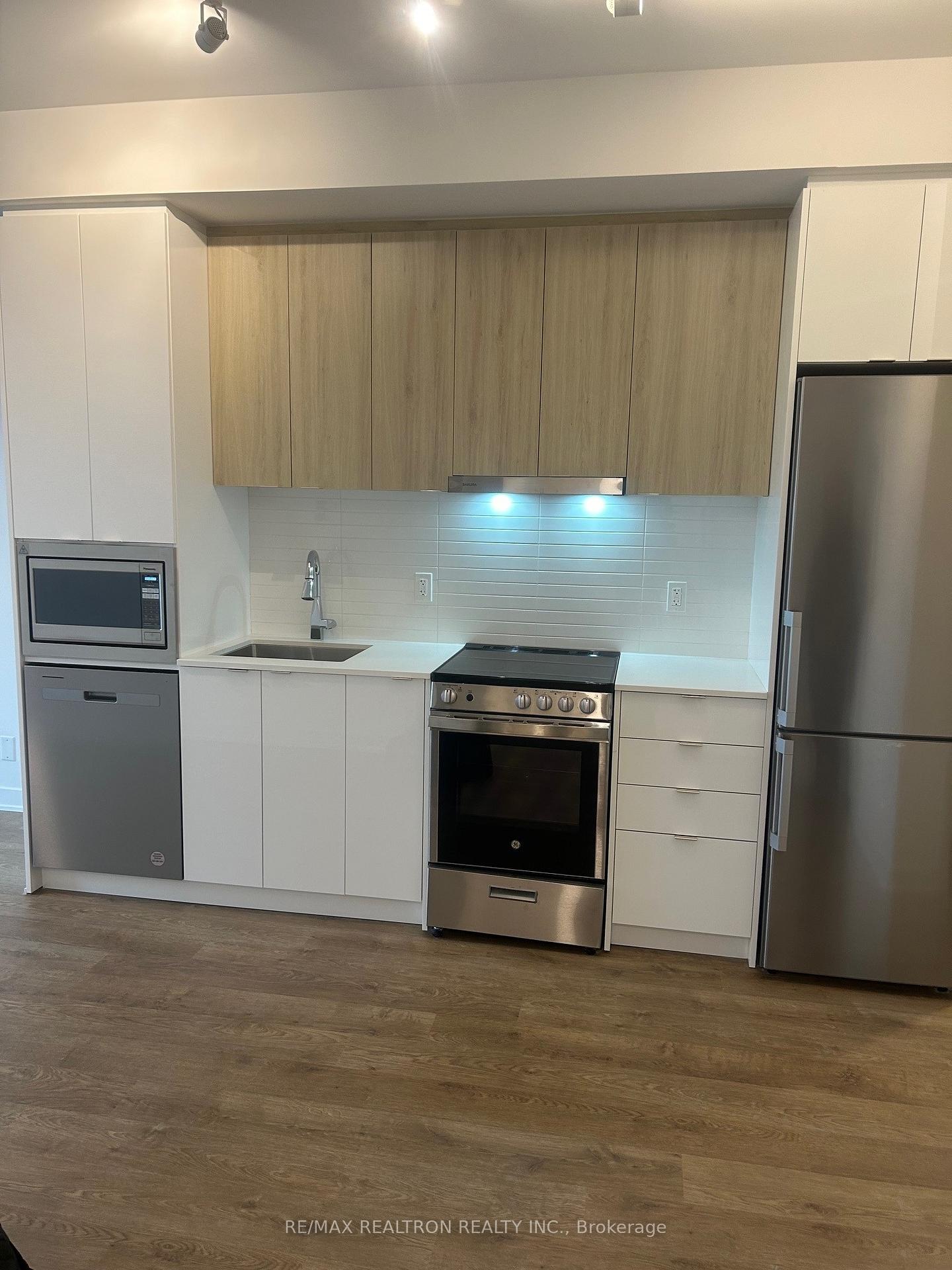Photo 14 of Unit 2206, 30 Upper Mall Way, Vaughan, Brownridge — HOMEH