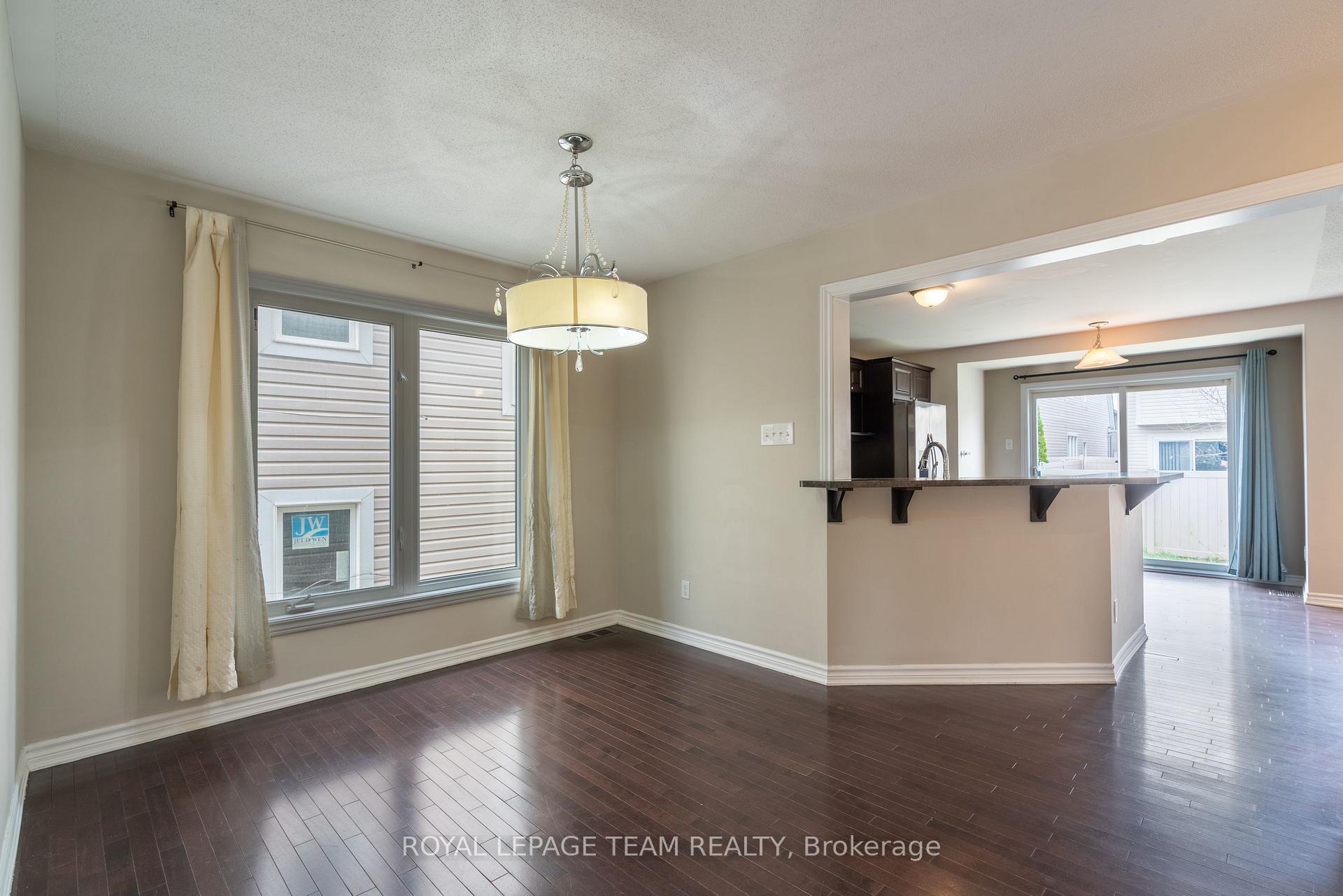 Photo 12 of 3034 Freshwater Way, Ottawa, Barrhaven - Half Moon Bay — HOMEH
