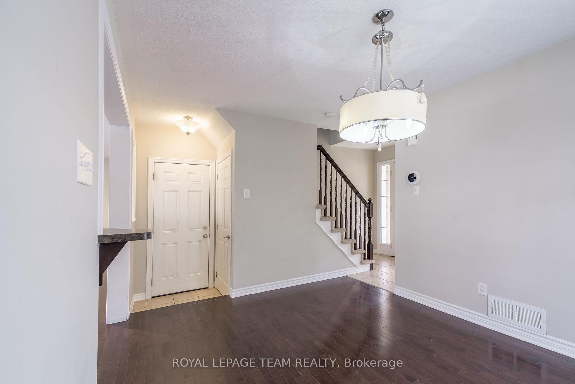 Photo 13 of 3034 Freshwater Way, Ottawa, Barrhaven - Half Moon Bay — HOMEH