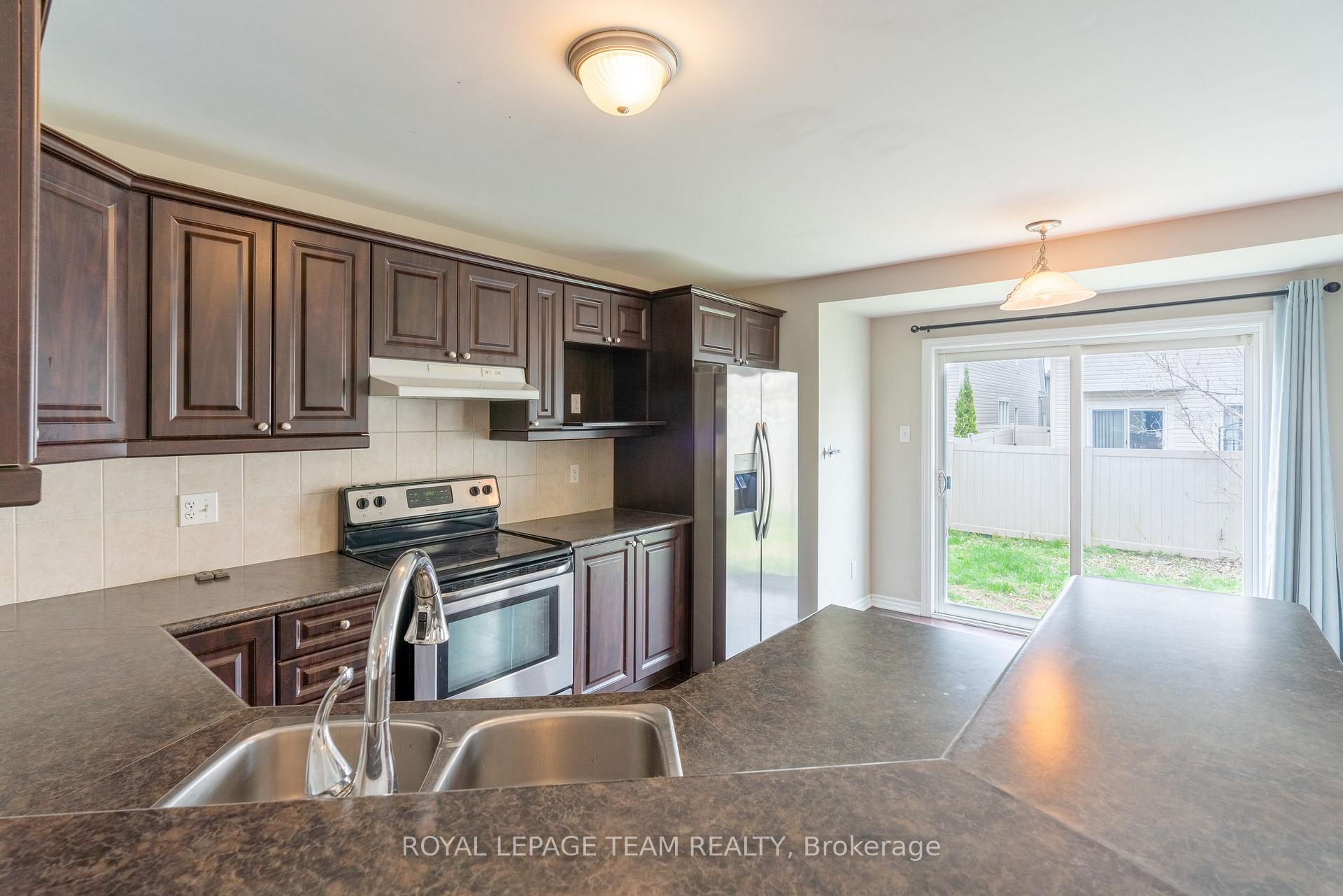 Photo 14 of 3034 Freshwater Way, Ottawa, Barrhaven - Half Moon Bay — HOMEH