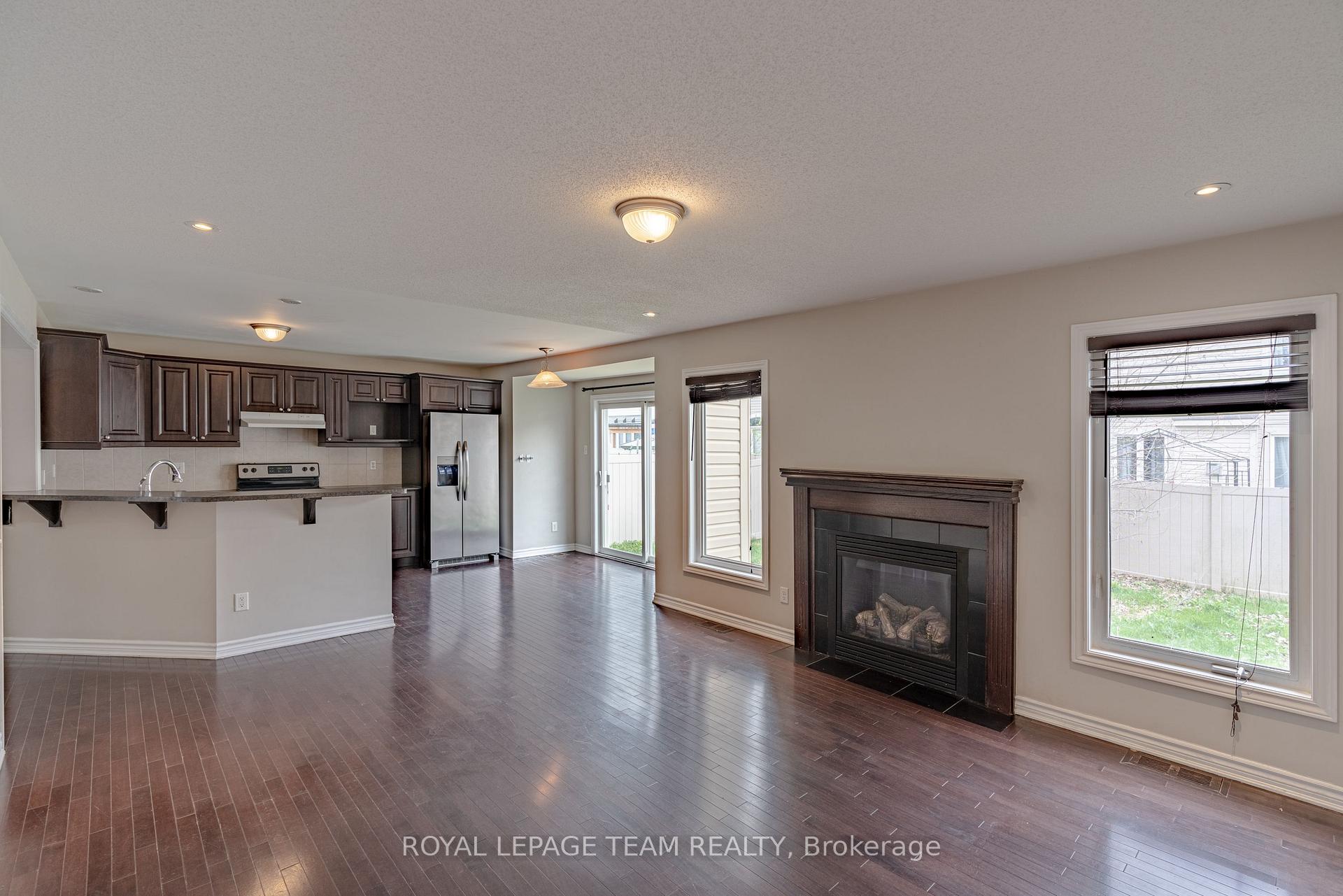 Photo 17 of 3034 Freshwater Way, Ottawa, Barrhaven - Half Moon Bay — HOMEH