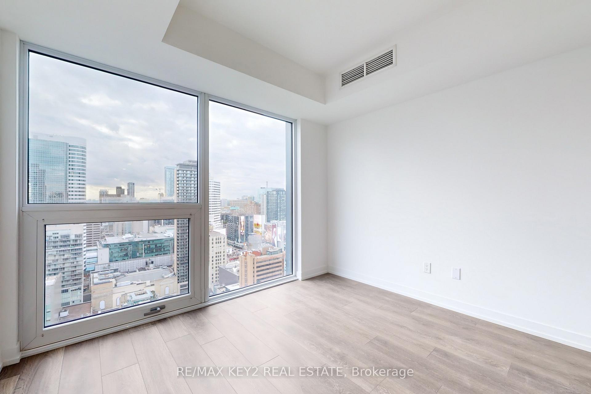 Photo 8 of Unit 3308, 82 Dalhousie Street, Toronto, Church-Yonge Corridor — HOMEH