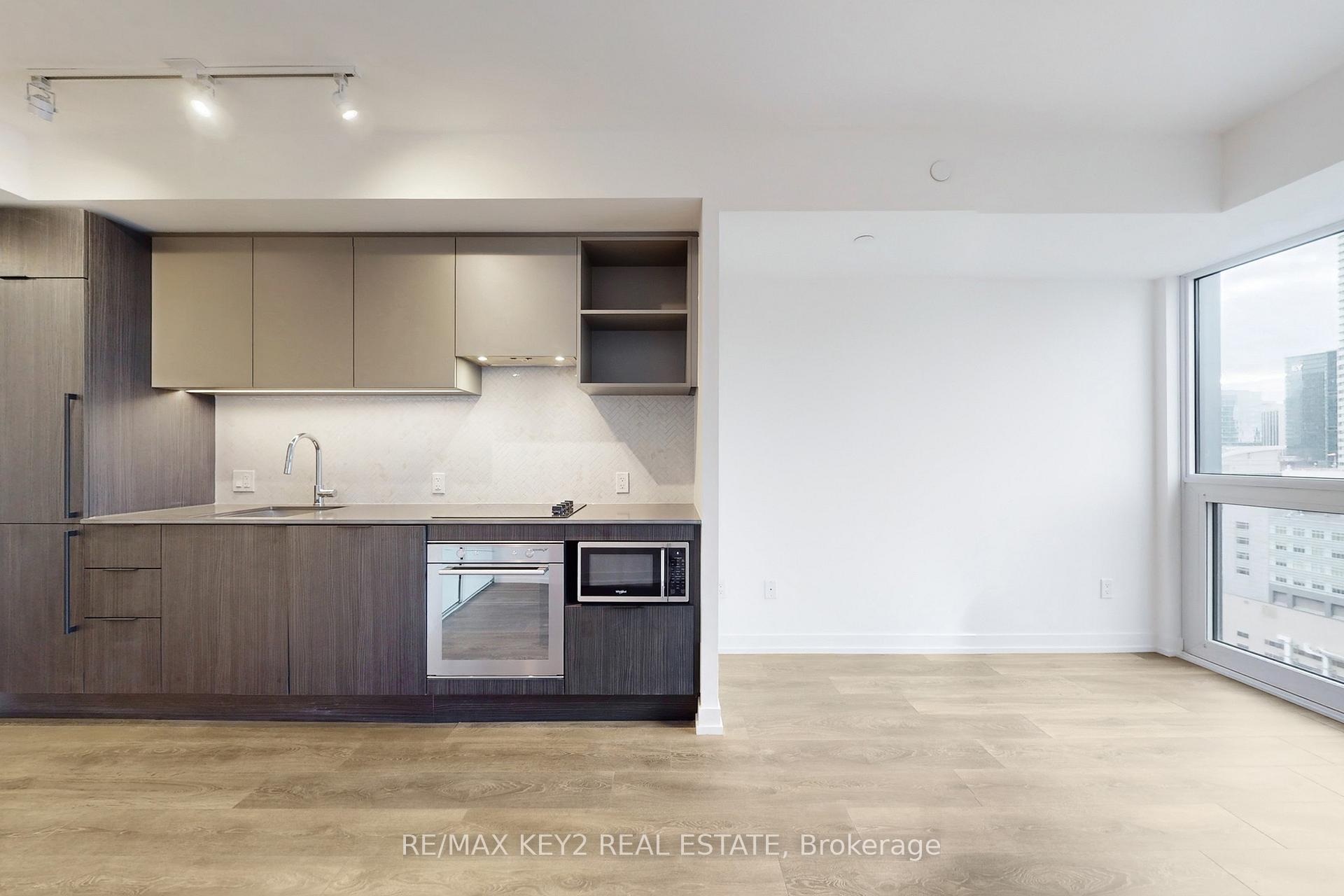 Photo 6 of Unit 3308, 82 Dalhousie Street, Toronto, Church-Yonge Corridor — HOMEH