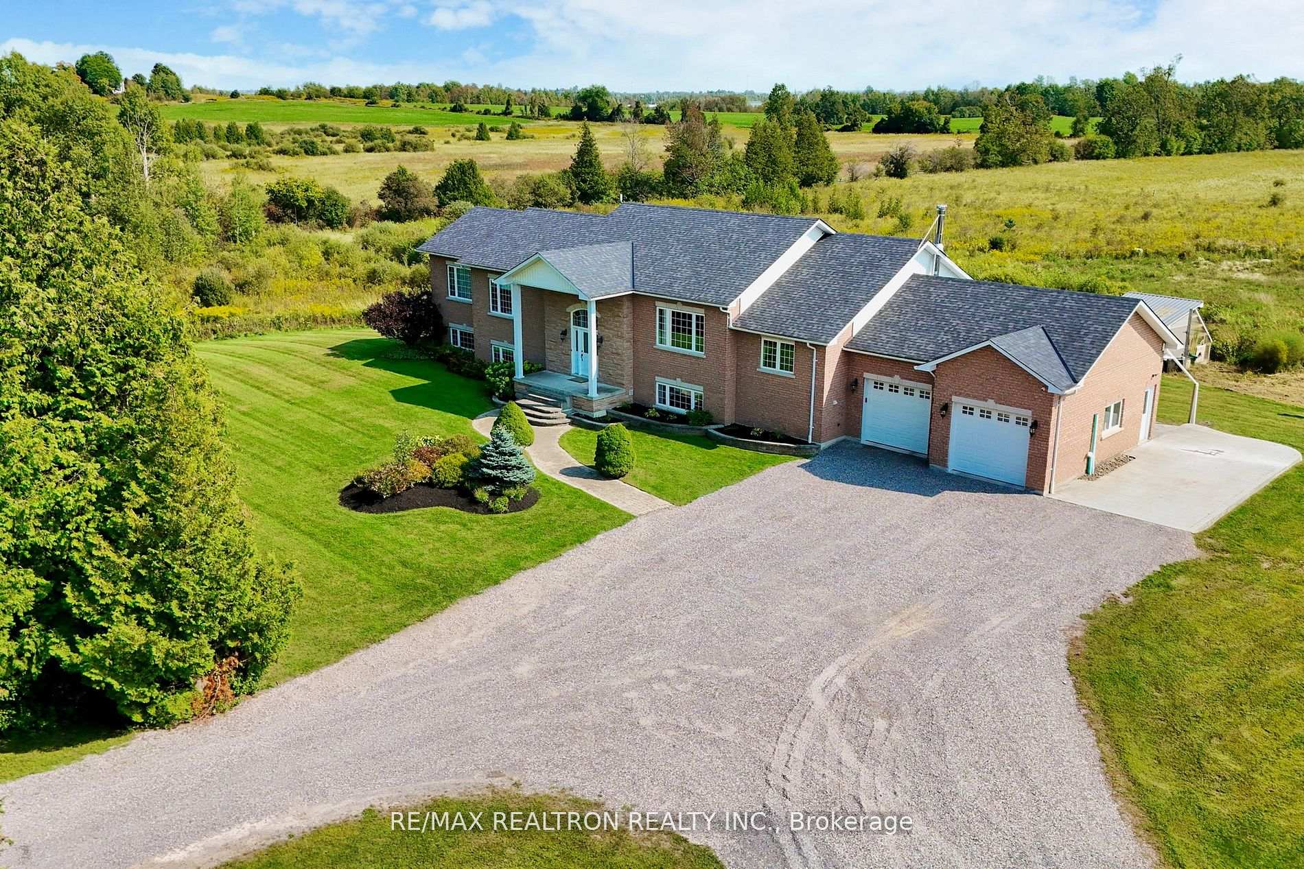 Photo 1 of 1599 Moore Drive, Cavan Monaghan, Cavan Twp — HOMEH