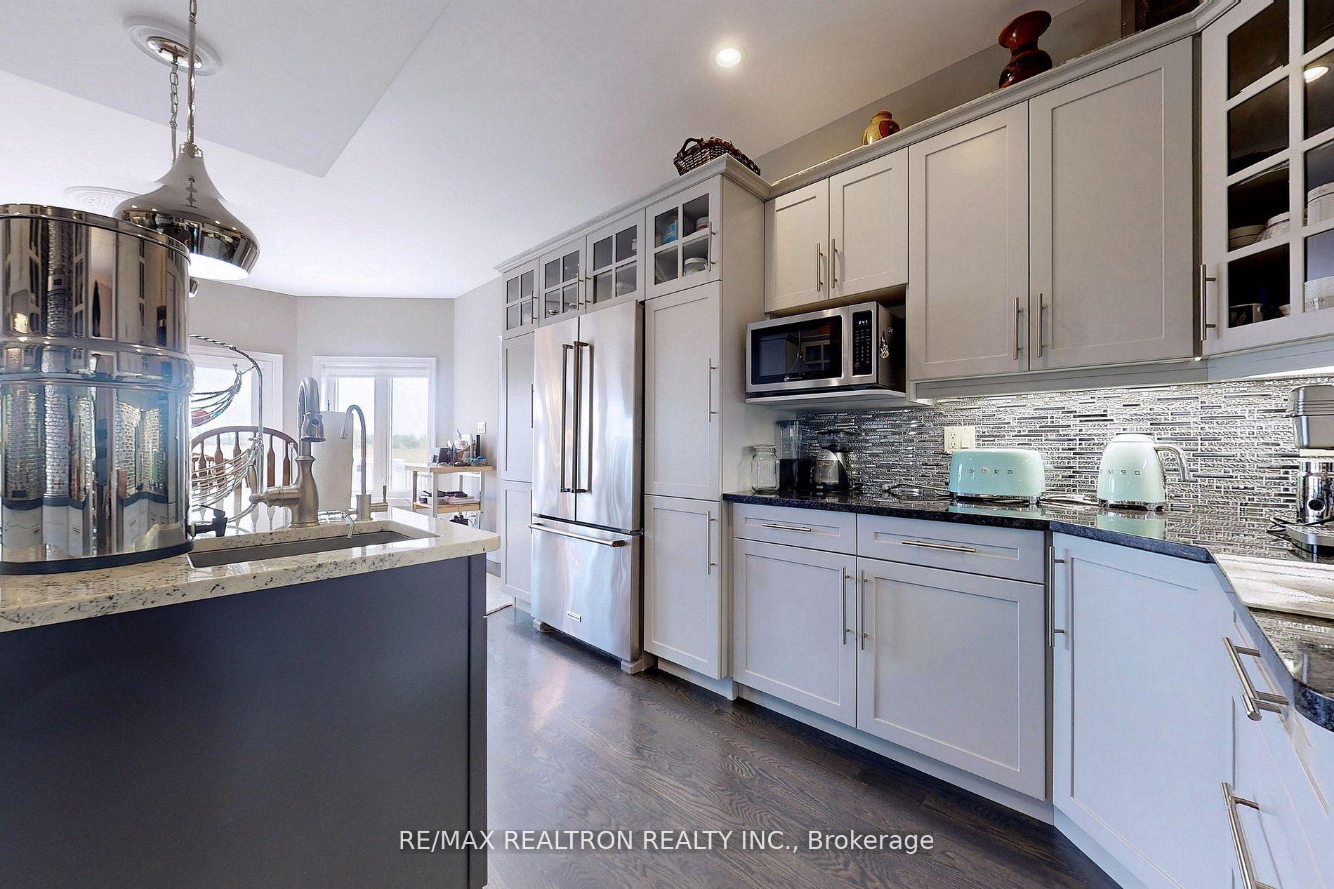 Photo 15 of 1599 Moore Drive, Cavan Monaghan, Cavan Twp — HOMEH