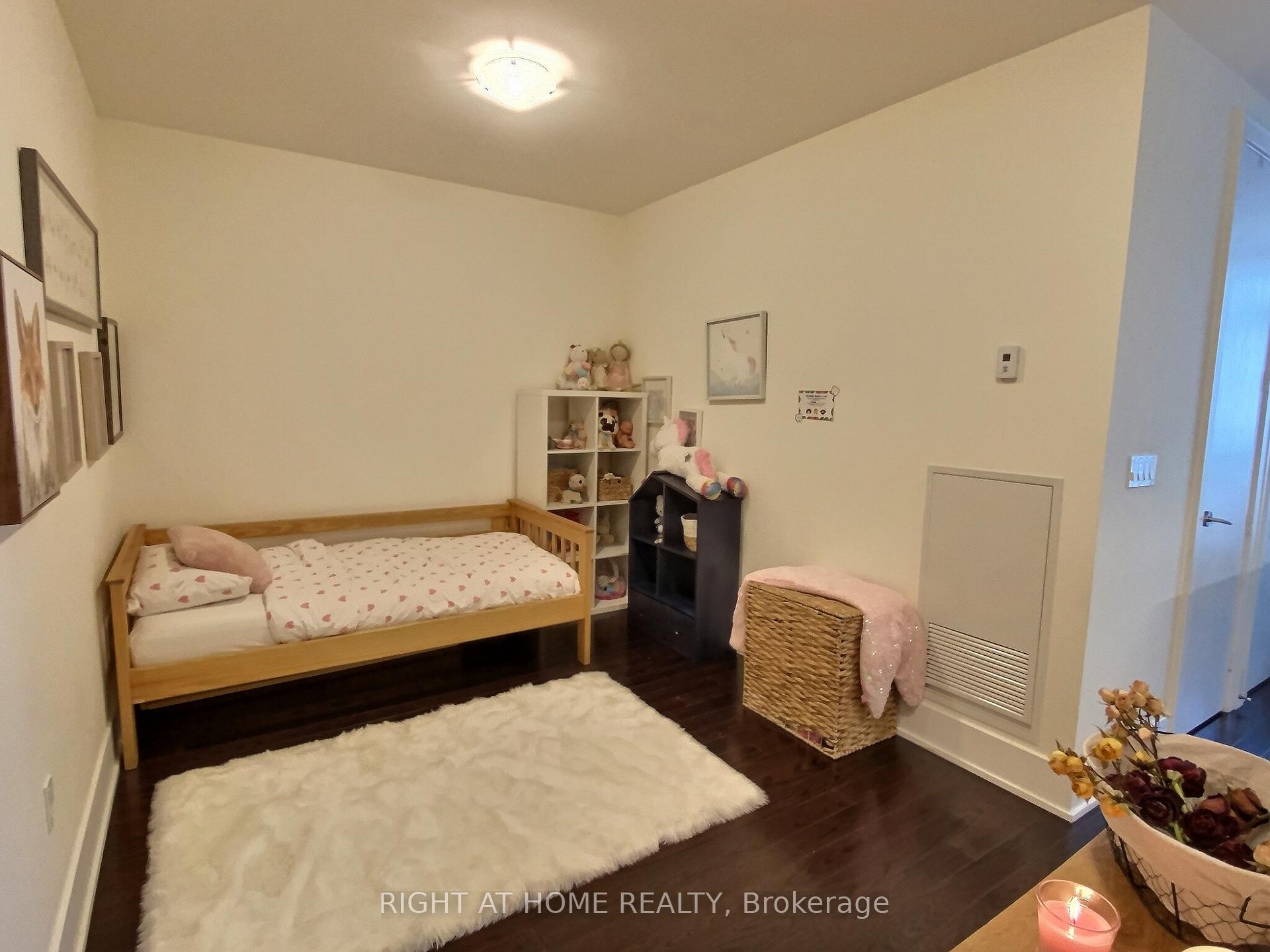 Photo 4 of Unit 618, 39 Queens Quay E, Toronto, Waterfront Communities — HOMEH