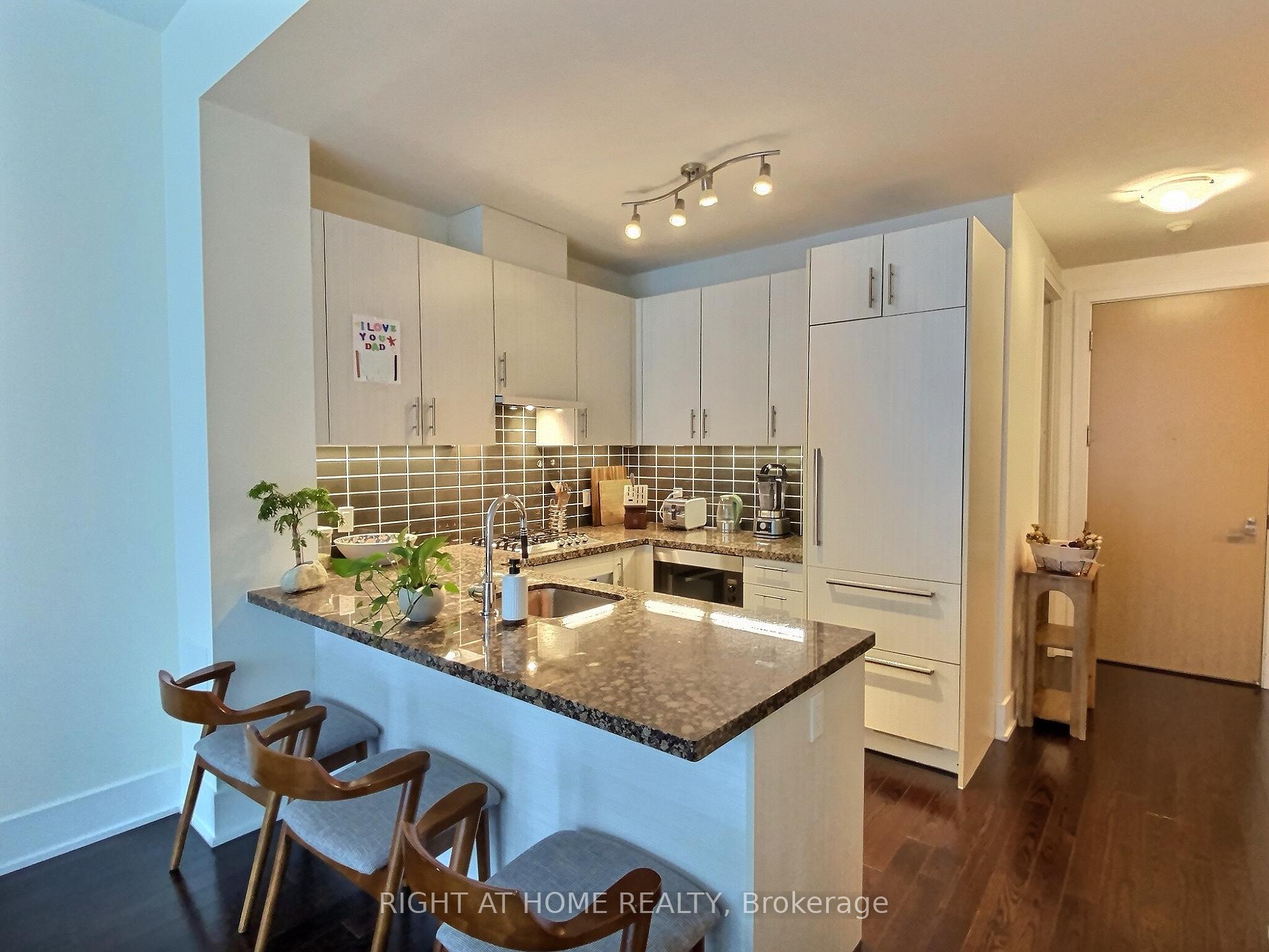 Photo 8 of Unit 618, 39 Queens Quay E, Toronto, Waterfront Communities — HOMEH