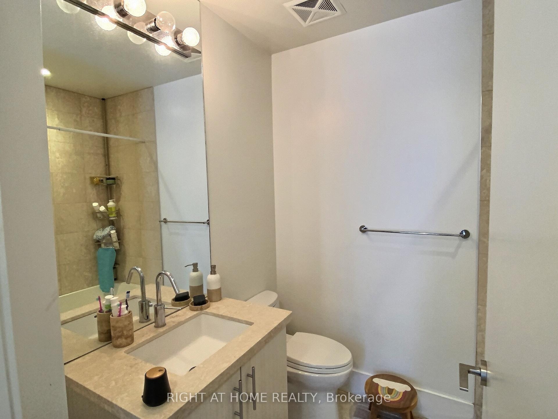 Photo 13 of Unit 618, 39 Queens Quay E, Toronto, Waterfront Communities — HOMEH