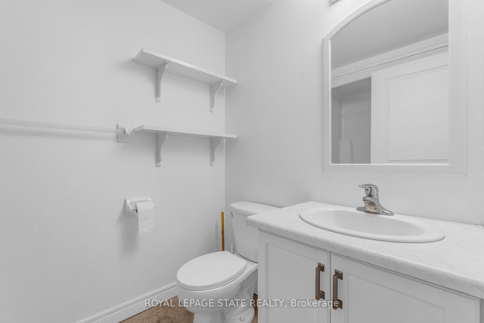 Photo 12 of Unit 102, 56 Kerman Avenue, Grimsby, Grimsby West — HOMEH