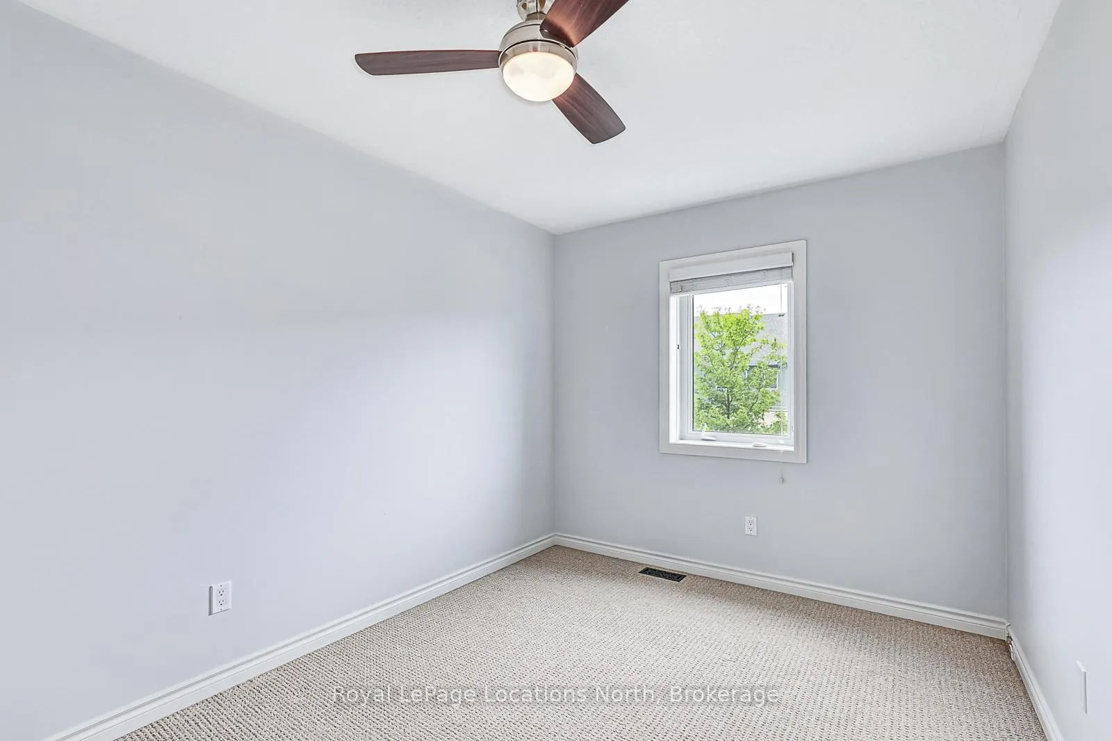 Photo 11 of 31 Silver Glen Boulevard, Collingwood — HOMEH