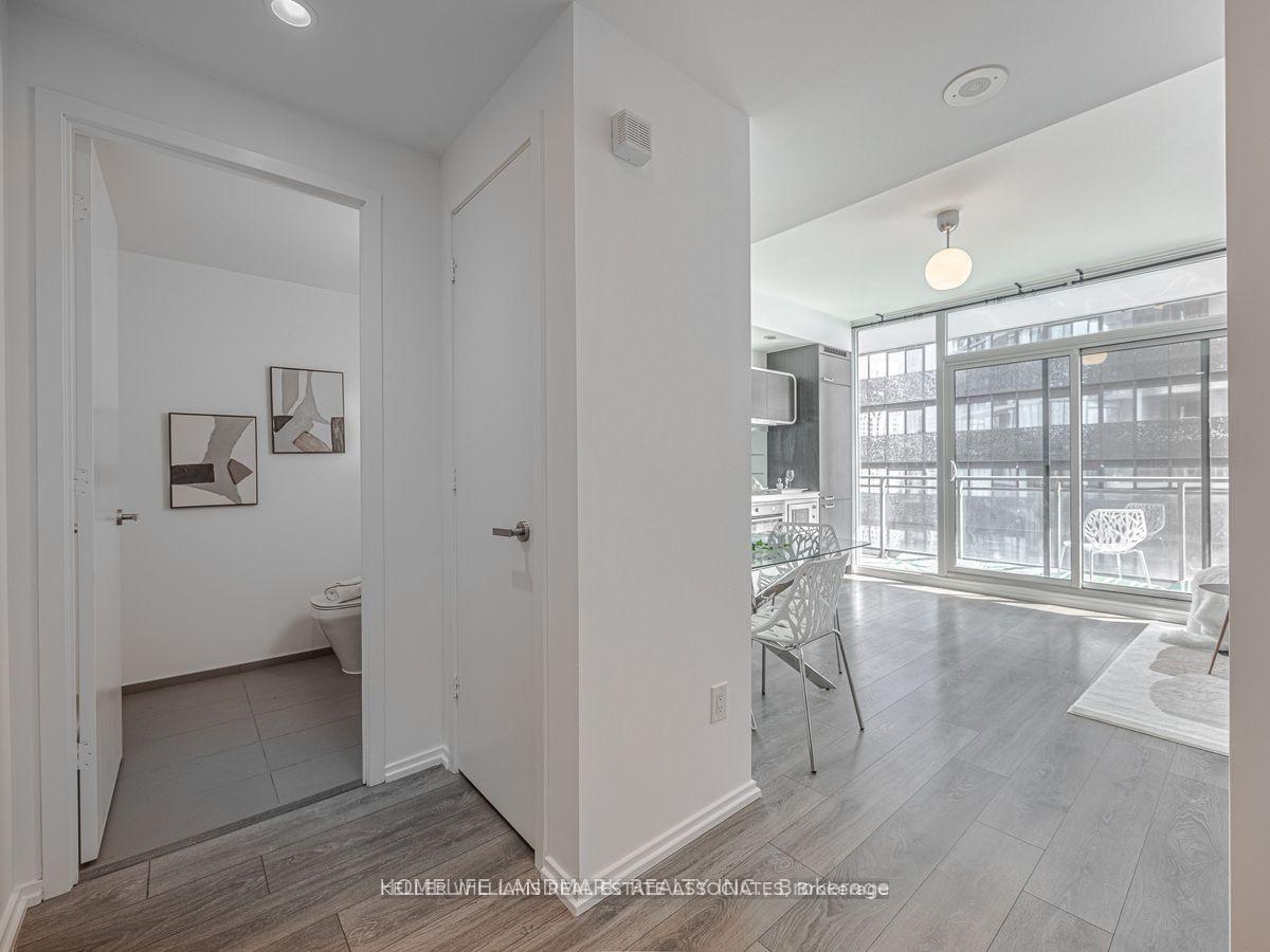 Photo 3 of Unit 1811, 45 Charles Street E, Toronto, Church-Yonge Corridor — HOMEH