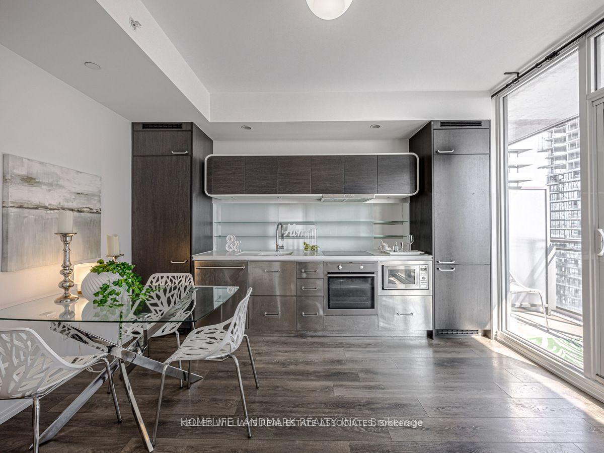Photo 5 of Unit 1811, 45 Charles Street E, Toronto, Church-Yonge Corridor — HOMEH