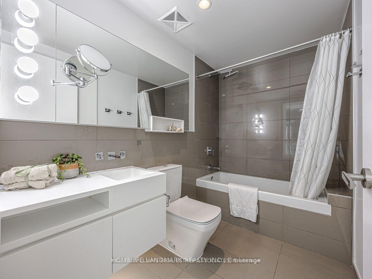 Photo 12 of Unit 1811, 45 Charles Street E, Toronto, Church-Yonge Corridor — HOMEH