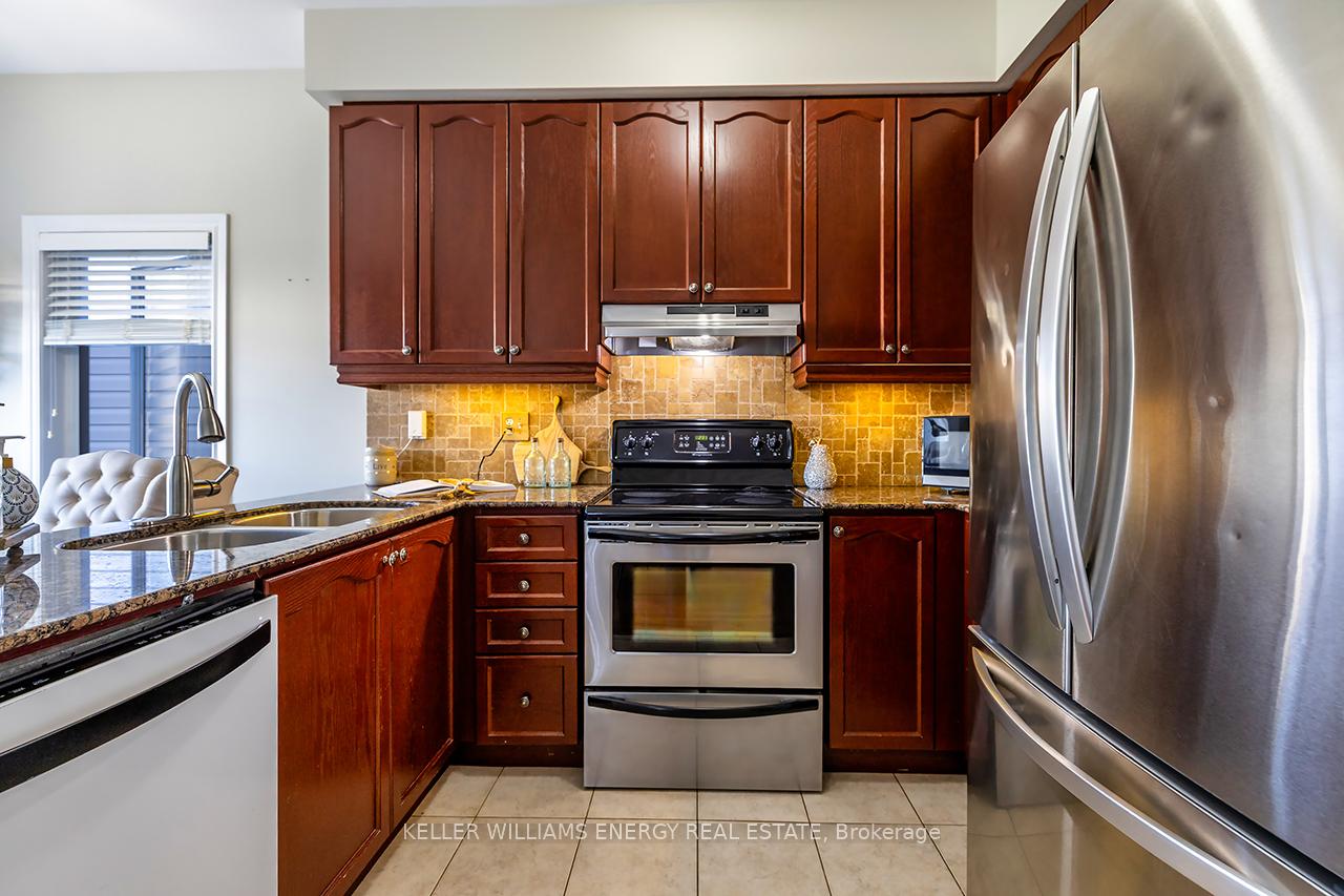 Photo 17 of 8 Bagnell Crescent, Clarington, Bowmanville — HOMEH