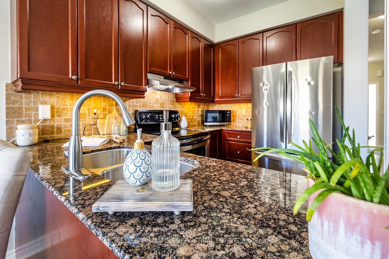 Photo 18 of 8 Bagnell Crescent, Clarington, Bowmanville — HOMEH
