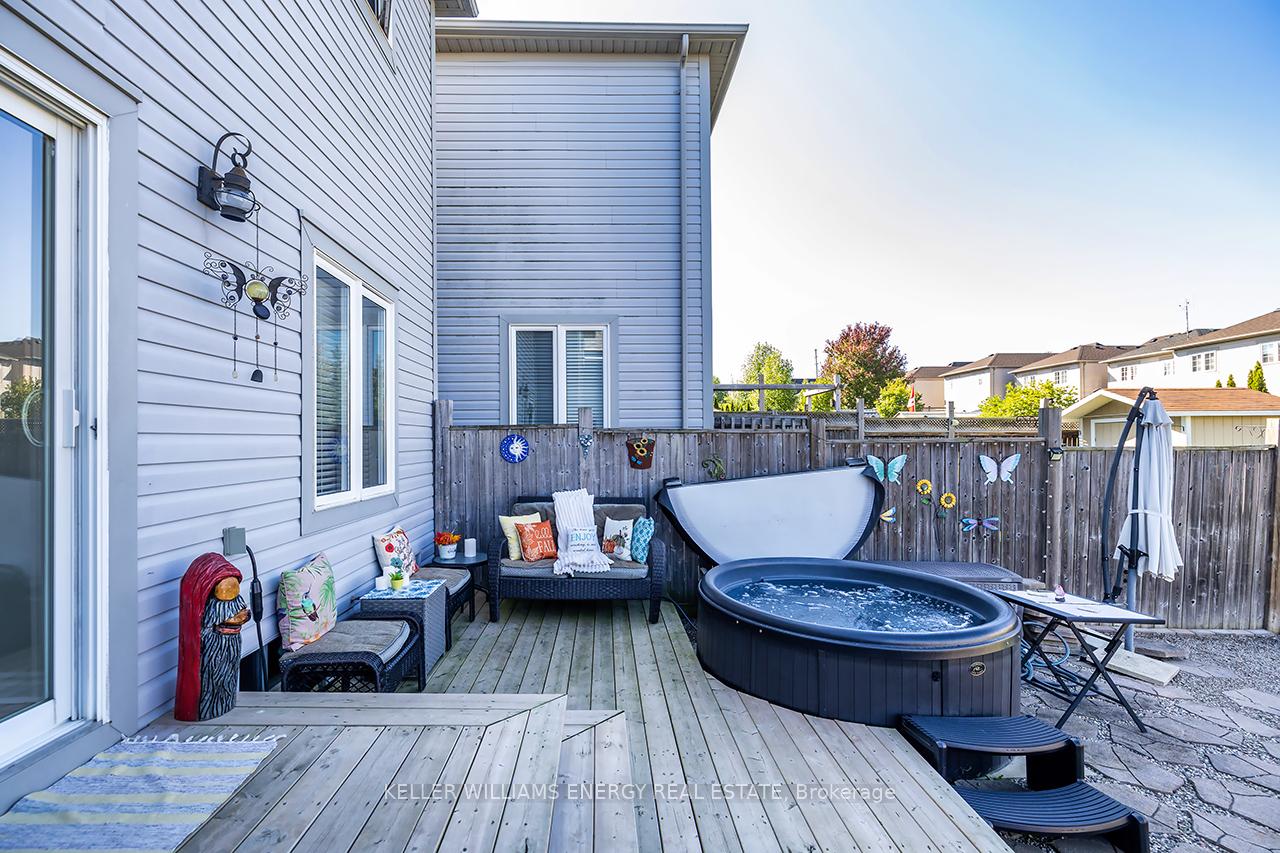 Photo 23 of 8 Bagnell Crescent, Clarington, Bowmanville — HOMEH