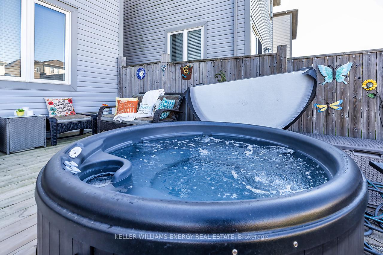 Photo 26 of 8 Bagnell Crescent, Clarington, Bowmanville — HOMEH
