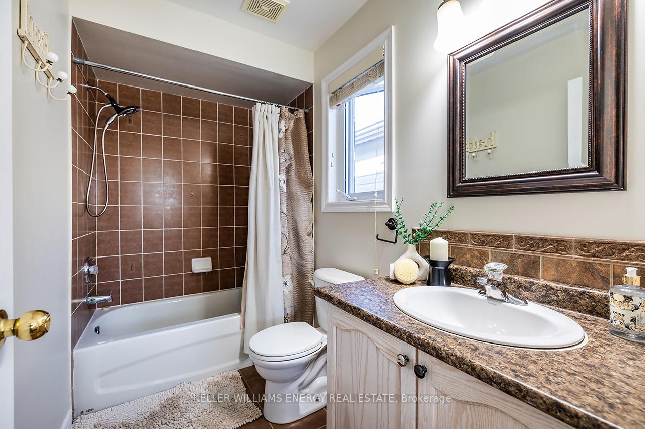 Photo 32 of 8 Bagnell Crescent, Clarington, Bowmanville — HOMEH