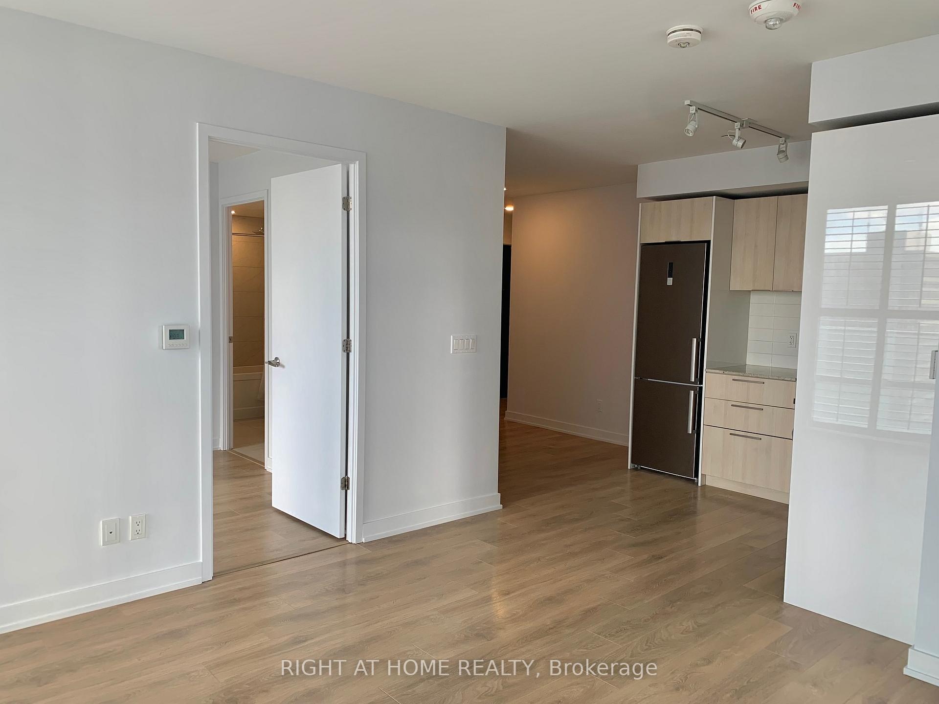 Photo 3 of Unit 2712, 501 Yonge Street, Toronto, Church-Yonge Corridor — HOMEH