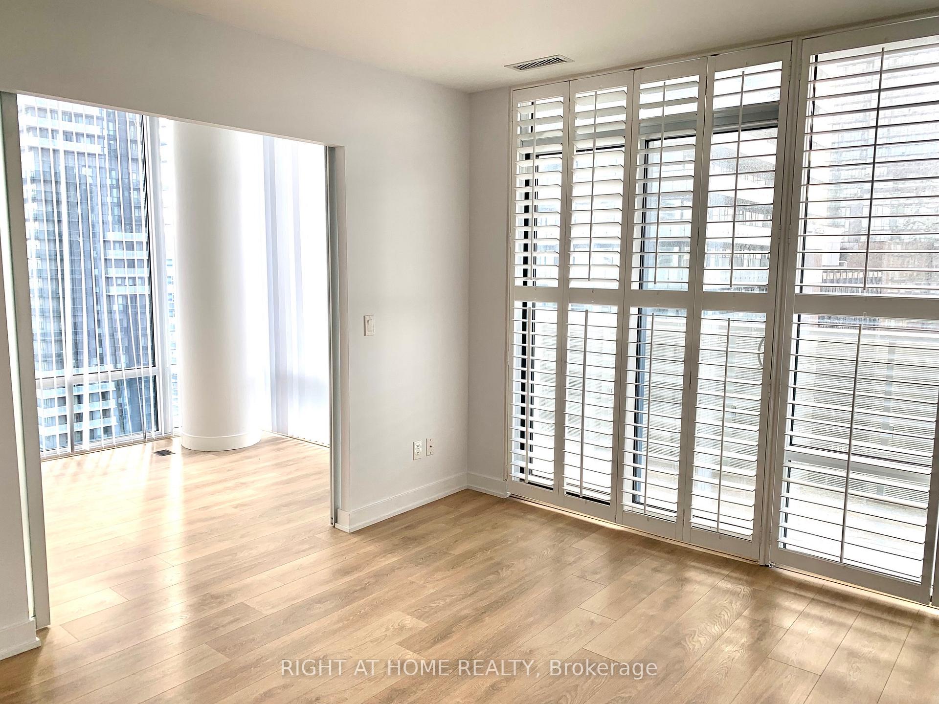 Photo 7 of Unit 2712, 501 Yonge Street, Toronto, Church-Yonge Corridor — HOMEH