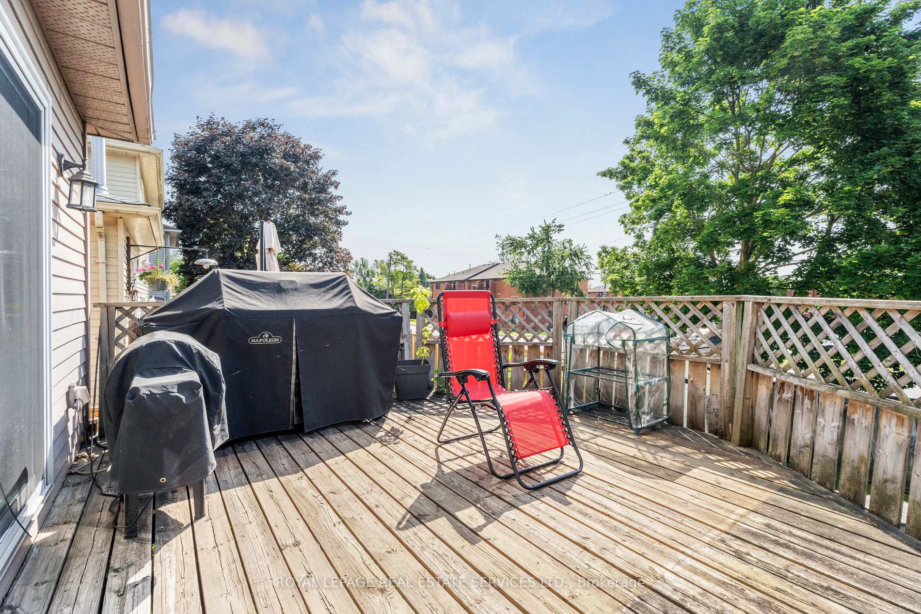 Photo 49 of 19 Engel Crescent, Barrie, Letitia Heights — HOMEH