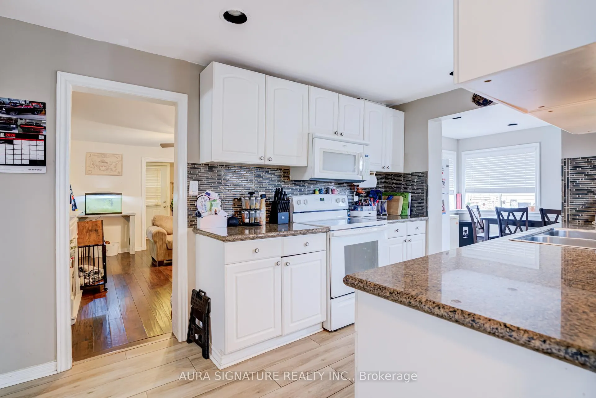 Photo 9 of 20 Riveredge Drive, Georgina, Keswick North — HOMEH