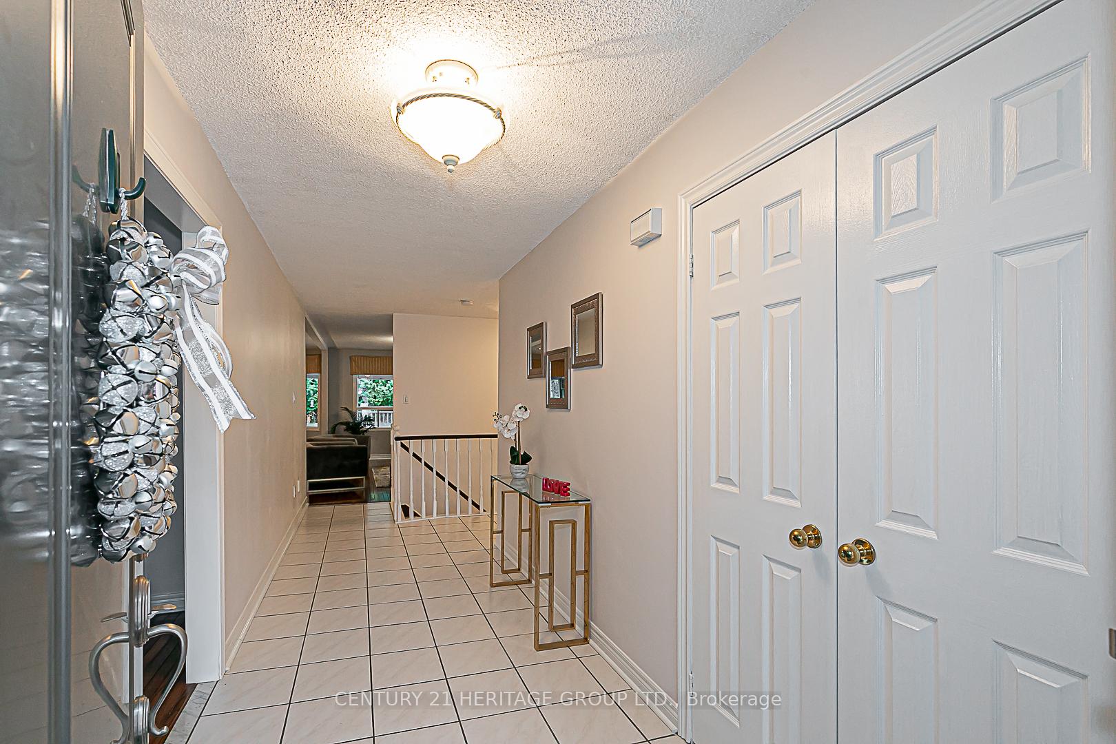 Photo 3 of 5 Haskell Crescent, Aurora, Aurora Highlands — HOMEH
