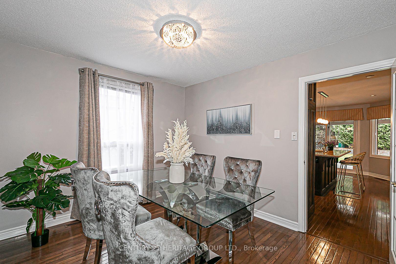 Photo 7 of 5 Haskell Crescent, Aurora, Aurora Highlands — HOMEH